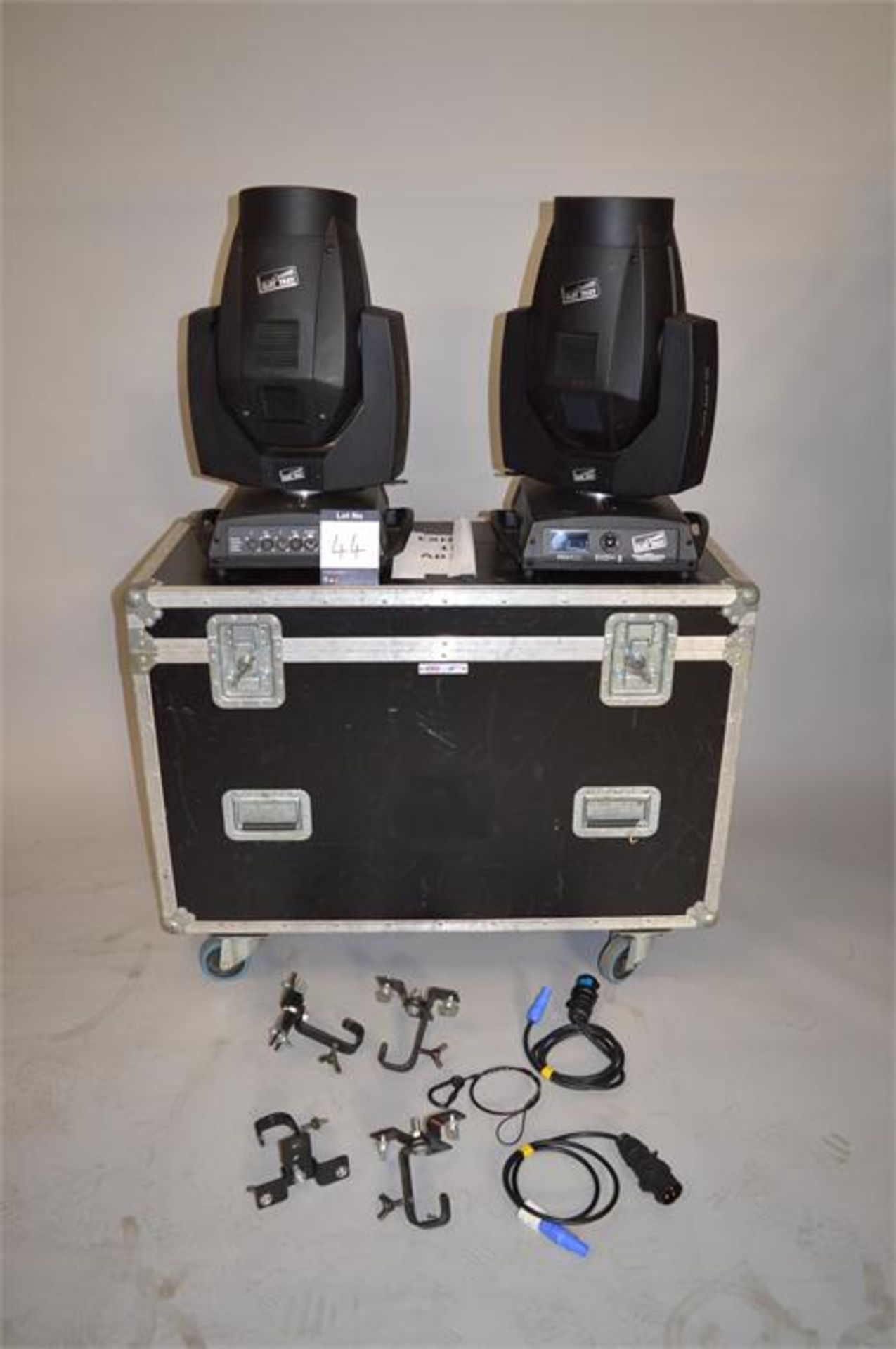 Two Clay Paky, Alpha Beam 700, Moving Head Lights with Flightcase, Detachable Power Lead, - Image 3 of 6