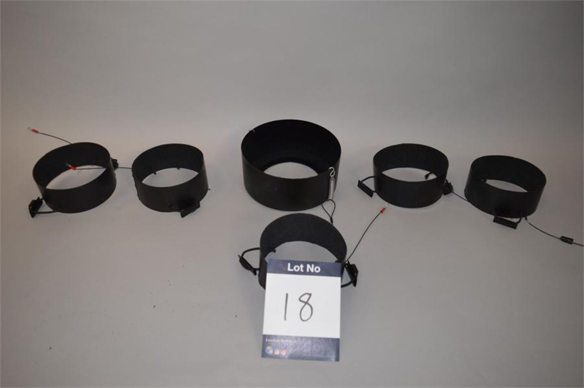 21 x Varilite, VL2000 Narrow 2" Short Top Hats and 2 x Varilite VL2000 Wide Top Hats, as lotted - Image 2 of 4