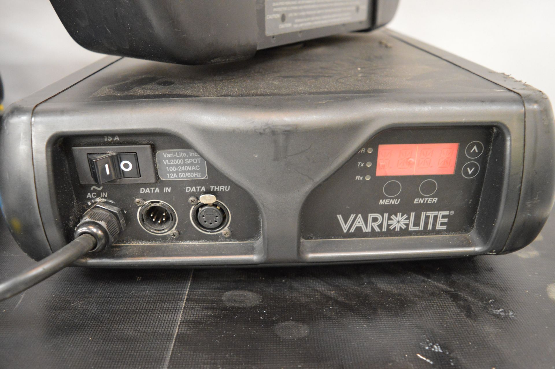 2 x Varilite, VL2000 Moving Head Spot Lights with Flightcase and assoiated Brackets, as lotted - Image 6 of 6