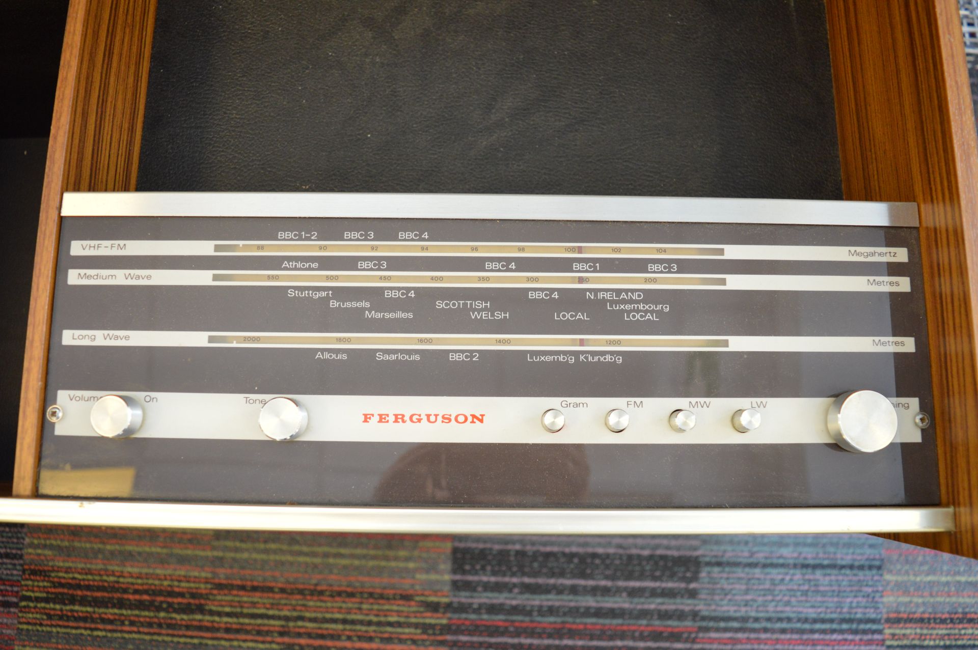 Ferguson Model 3362 VHF-FM radiogram (not tested) - Bild 2 aus 3