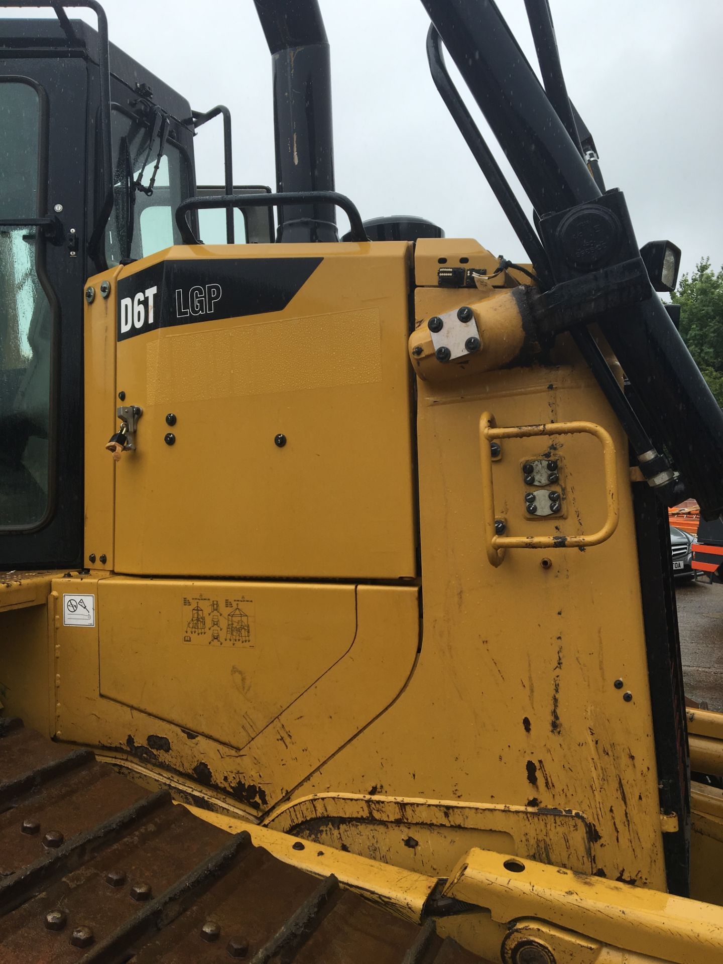 Caterpillar D6T LGP VPAT steel tracked bulldozer - Image 14 of 33