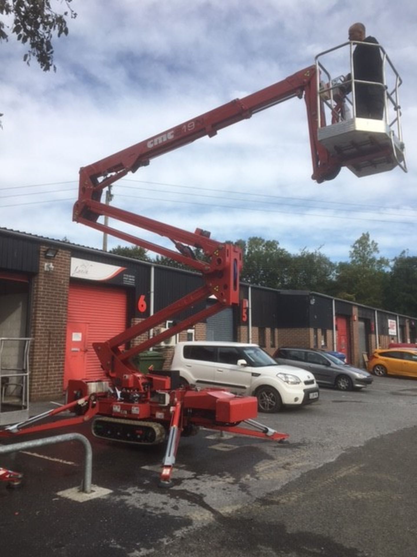 CMC S19N diesel aerial platform (2015) - Bild 4 aus 10