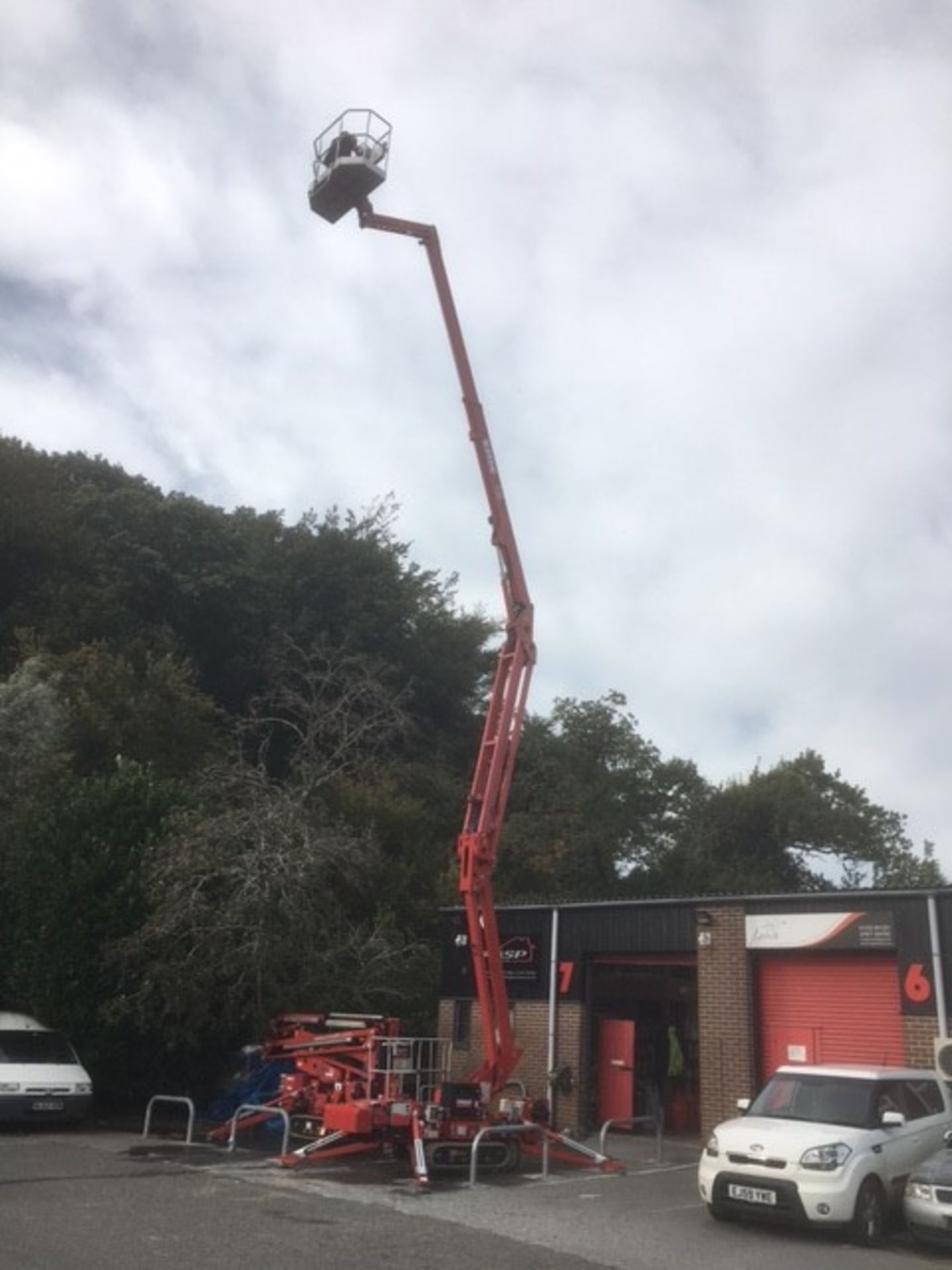 CMC S19N diesel aerial platform (2015) - Bild 9 aus 10