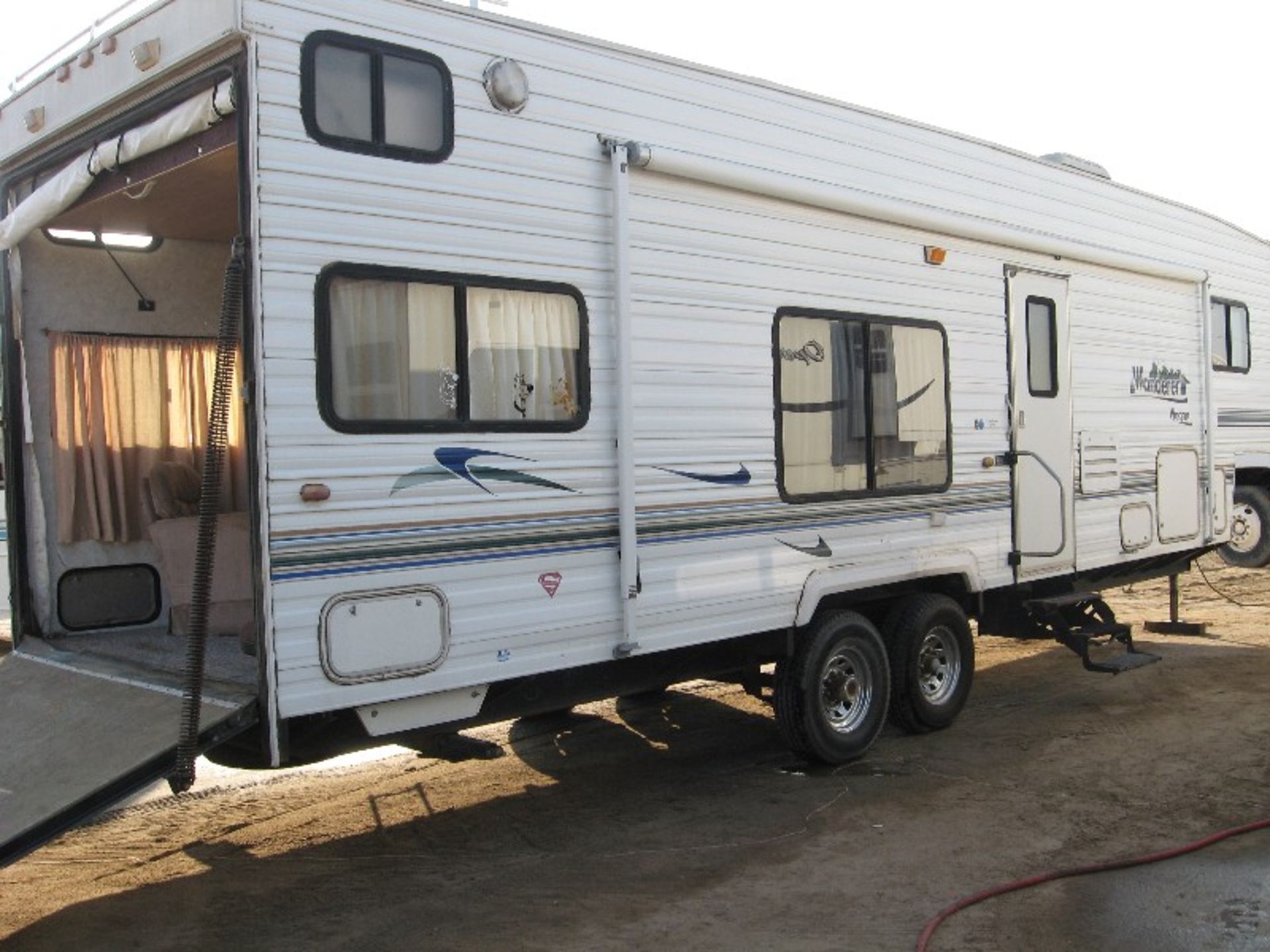 Â Toy Hauler Travel Trailer. 34'. Tire Size LT235/85R16.