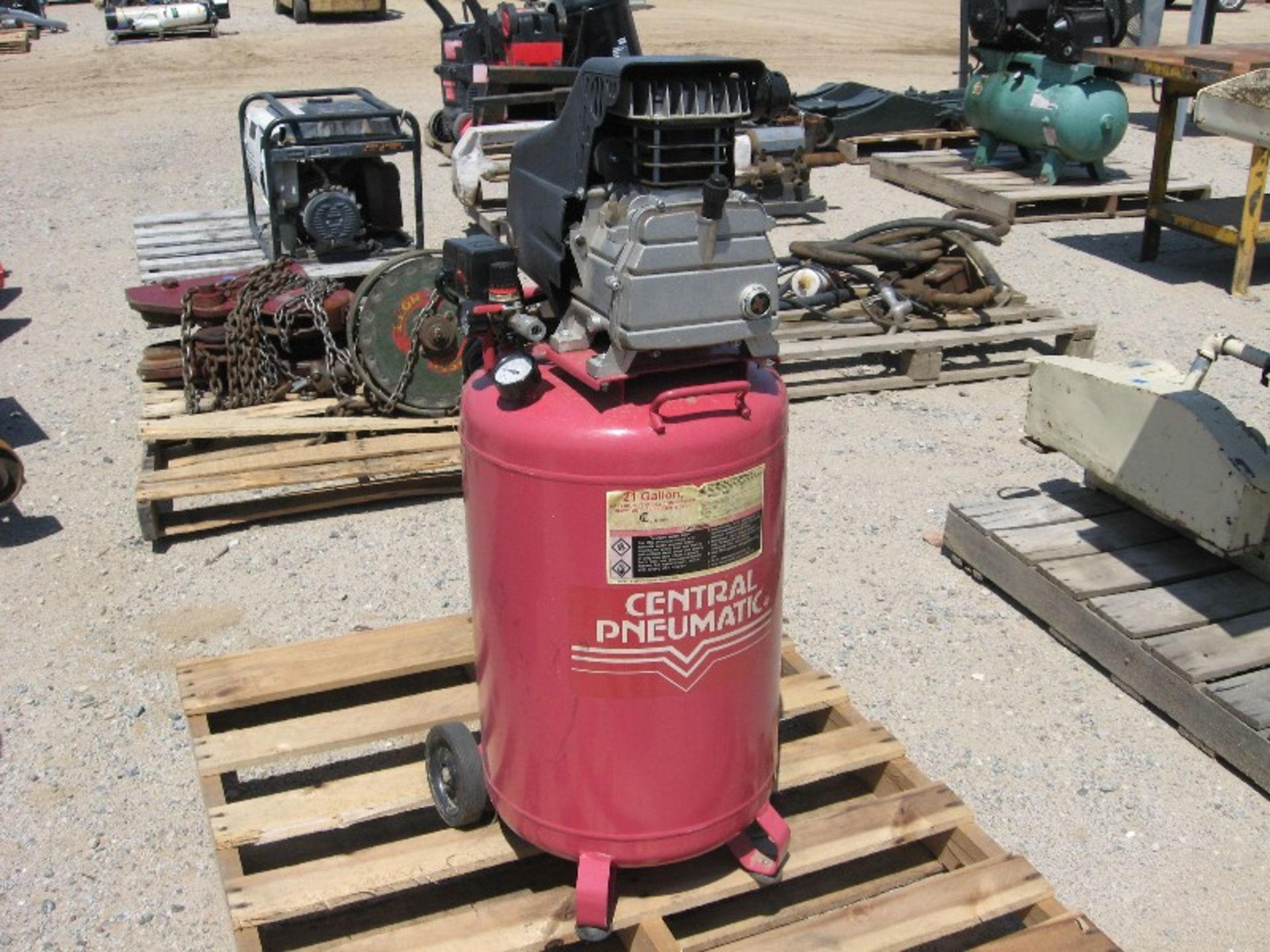 Central Pneumatic Air compressor