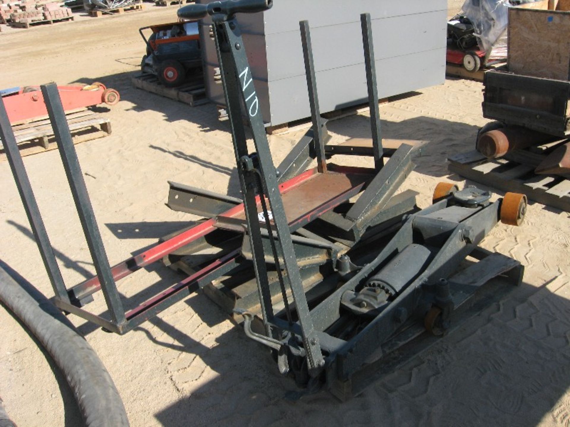 Heavy Duty Jack, Metal Table - Image 3 of 4