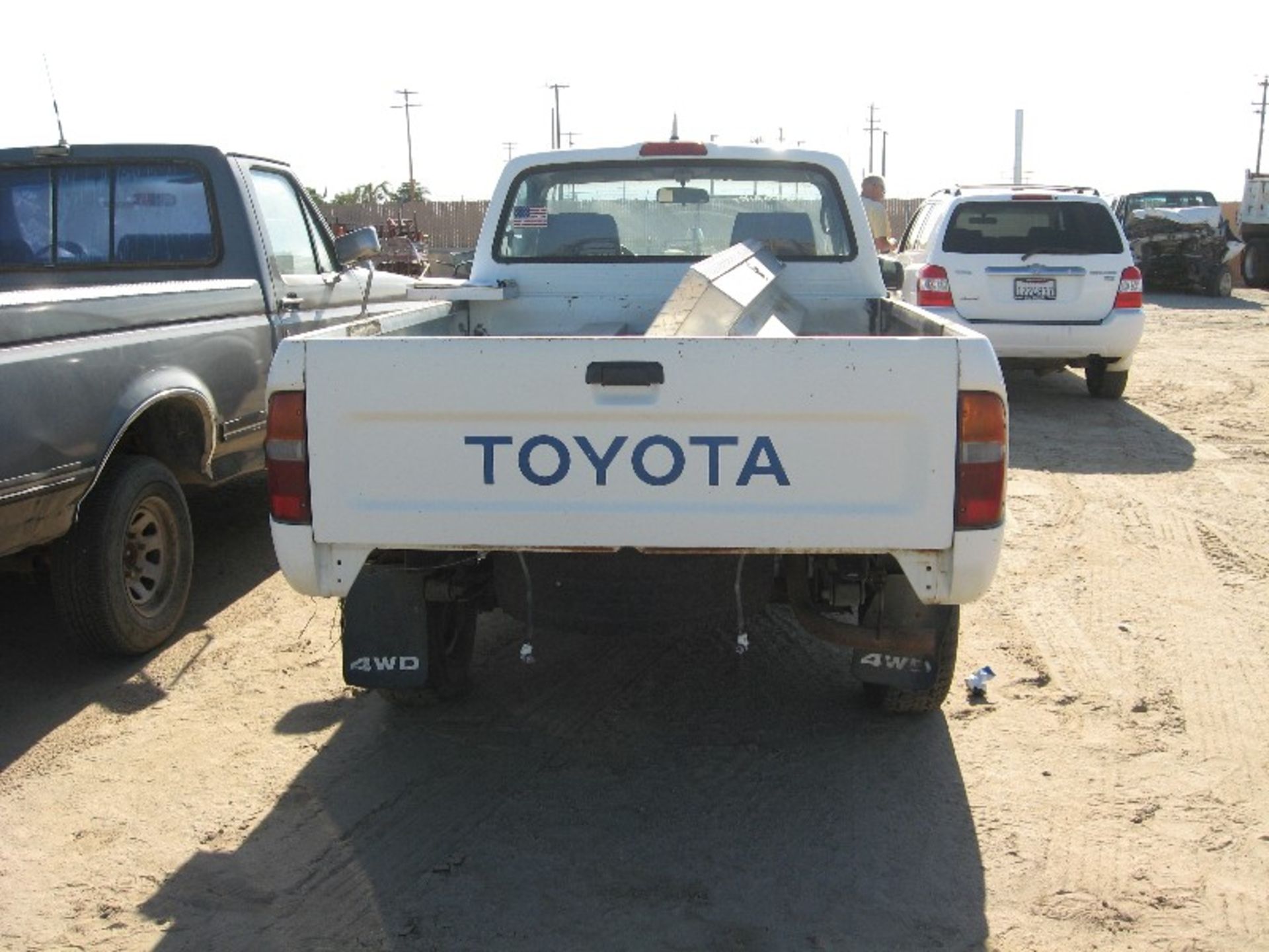 1997 Toyota - Image 3 of 4