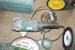 Makita angle grinder **Please assume this lot is not working unless tested on a viewing day**