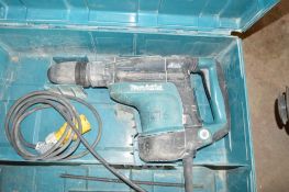 Makita 110v SDS hammer drill/breaker c/w carry case S7476 **Please assume this lot is not working