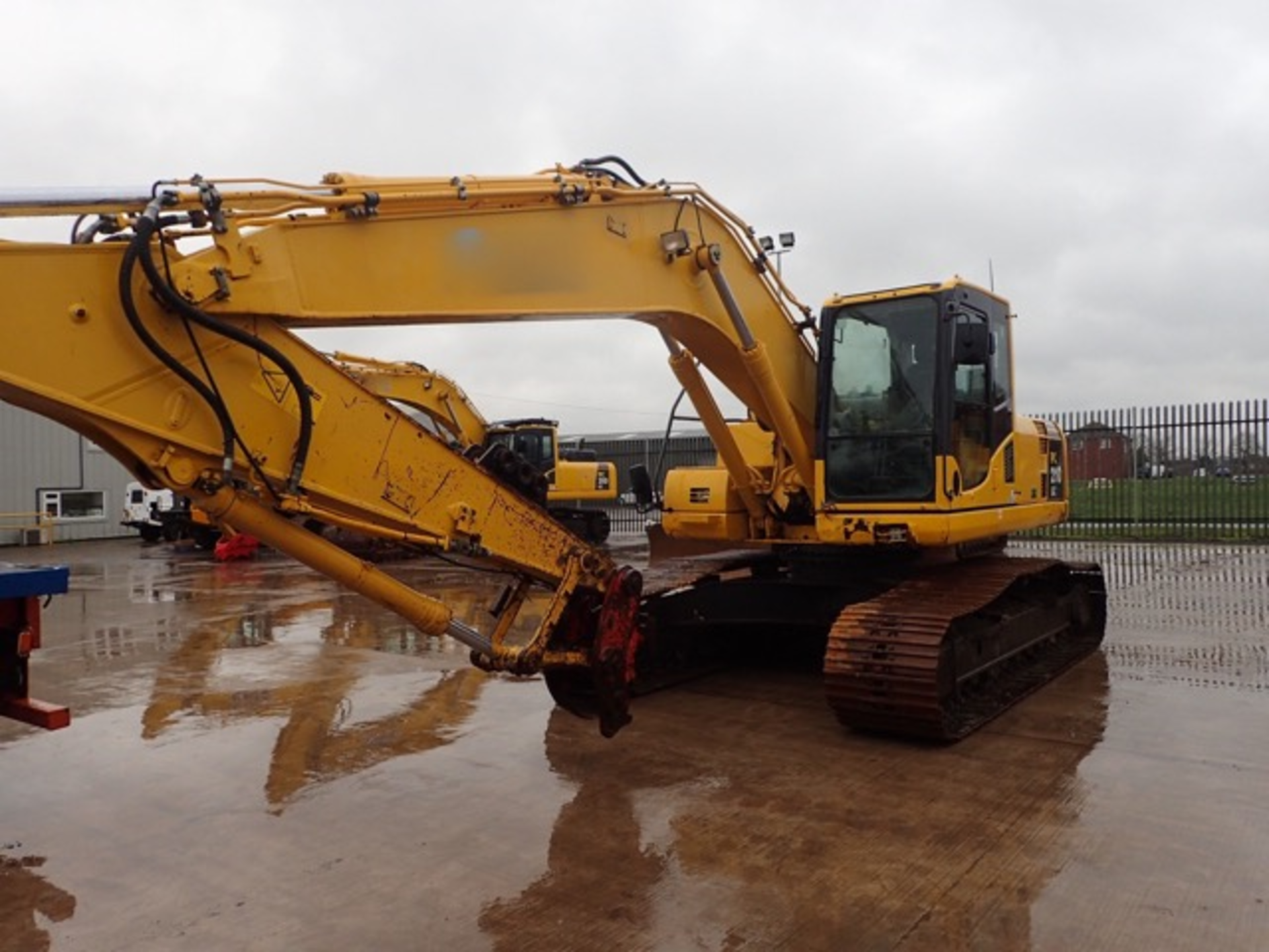 Komatsu PC210 LC 21 tonne steel tracked excavator Year: 2010 S/N: K53470 Recorded Hours: 8748 - Image 2 of 19