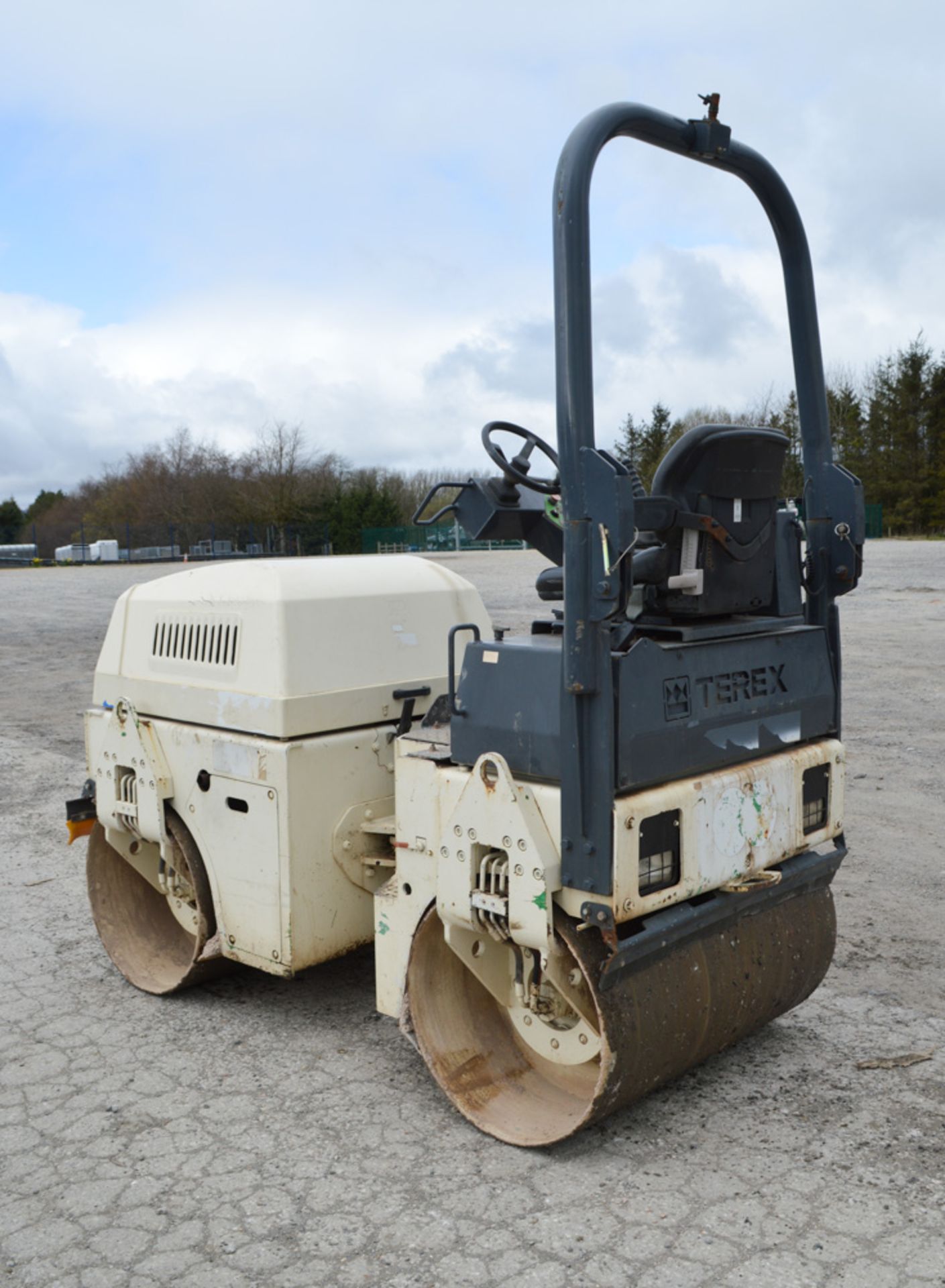 Benford Terex TV1200 double drum ride on roller Year: 2007 S/N: E704CF015 Recorded Hours: 1123 - Image 2 of 8