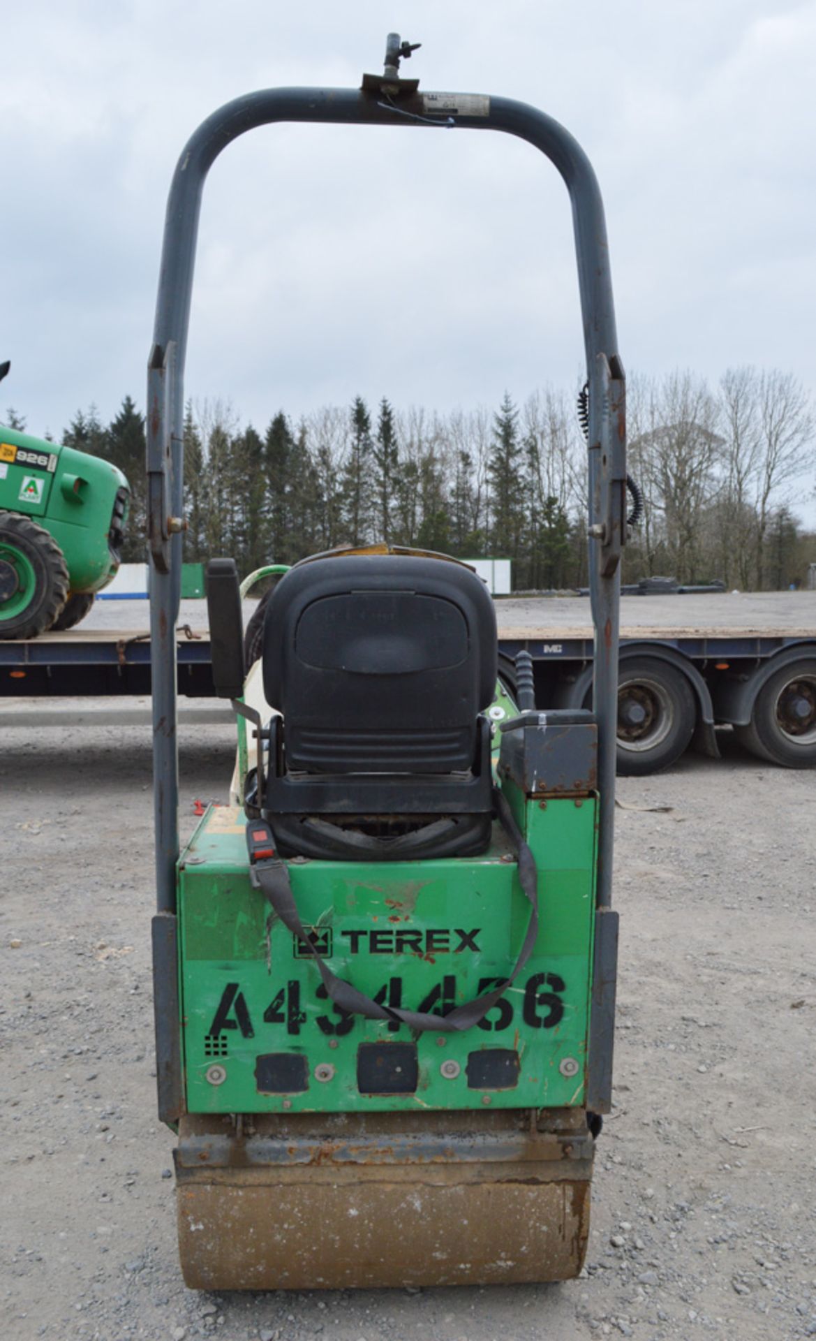 Benford Terex TV800 double drum ride on roller Year: 2007 S/N: E704HU094 Recorded Hours: 1073 - Image 6 of 7