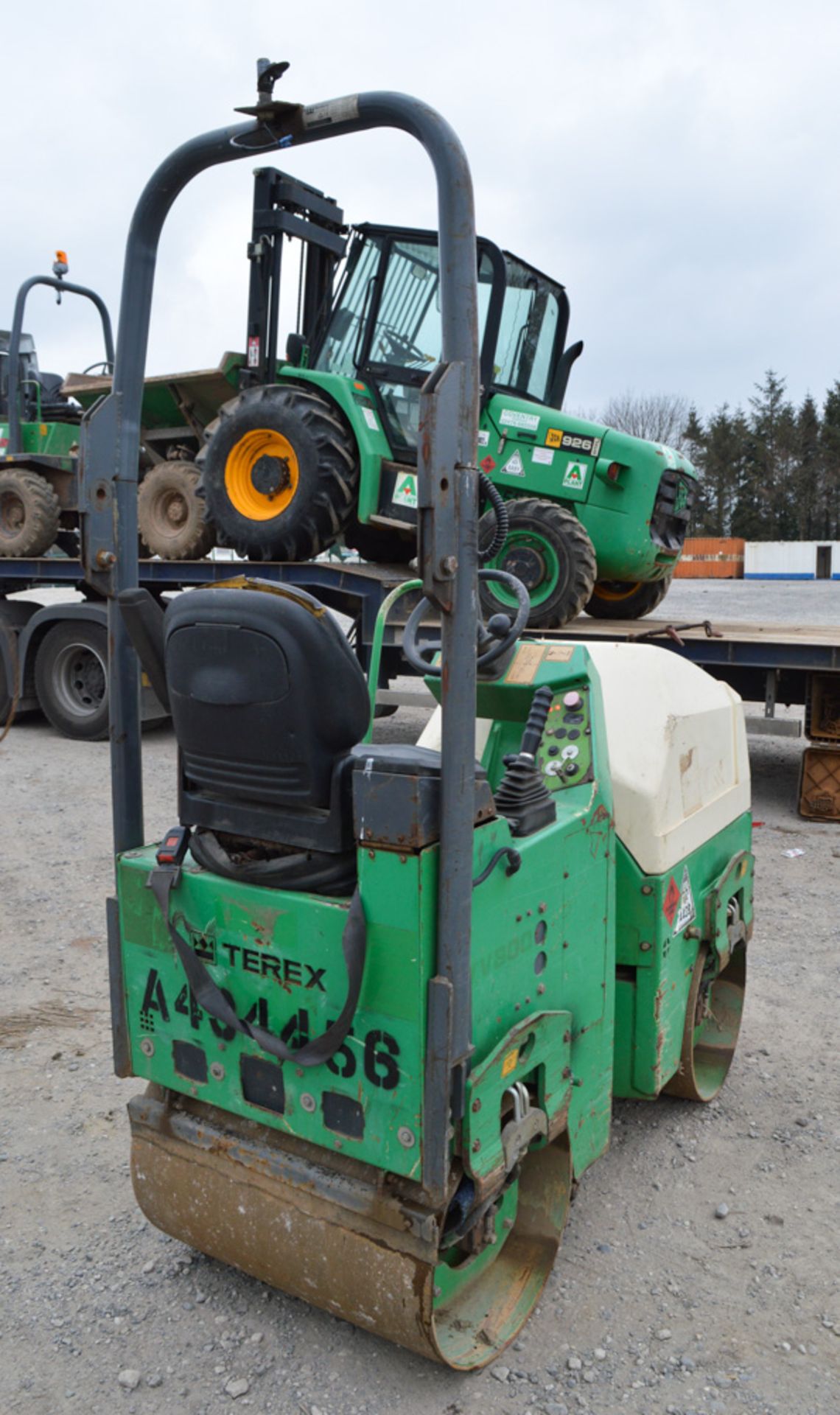 Benford Terex TV800 double drum ride on roller Year: 2007 S/N: E704HU094 Recorded Hours: 1073 - Image 4 of 7