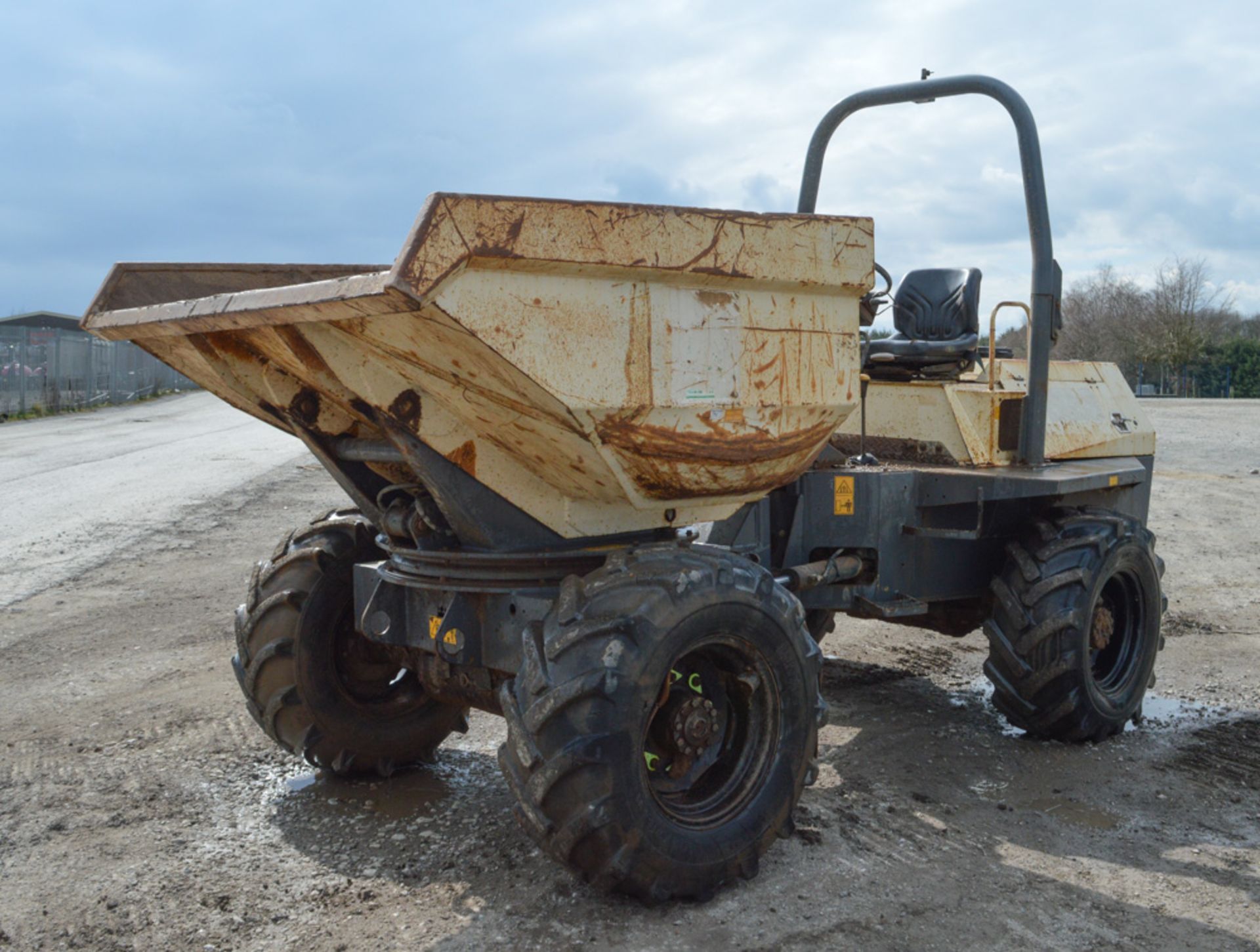 Benford Terex 6 tonne swivel skip dumper Year: 2008 S/N: E802FX202 Recorded Hours: 2513 A510608 - Image 2 of 11