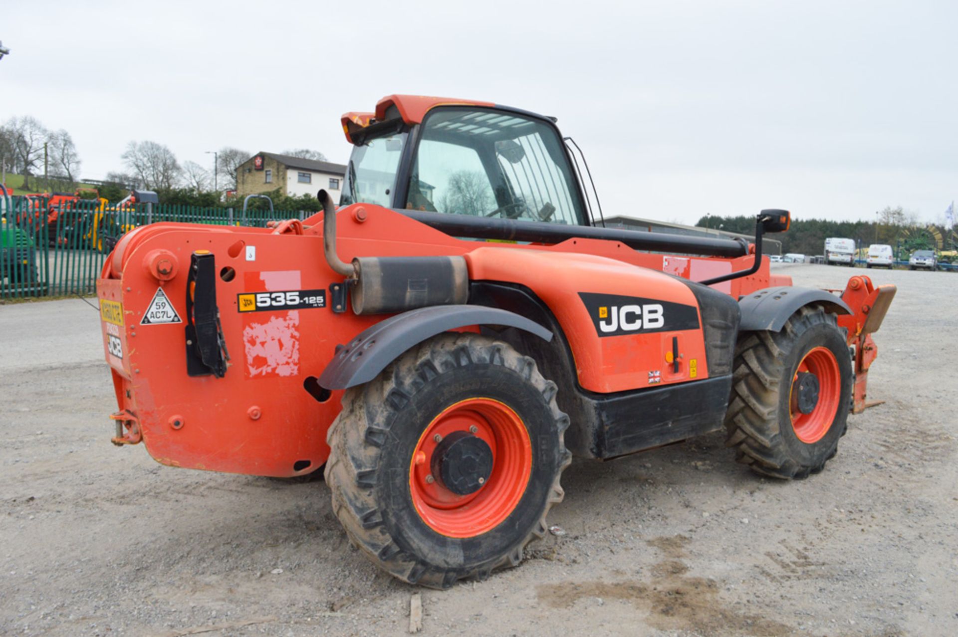 JCB 535-125 12.5 metre telescopic handler Year: 2010 S/N: 1522681 Recorded Hours: 5966 Turbo & - Image 3 of 13