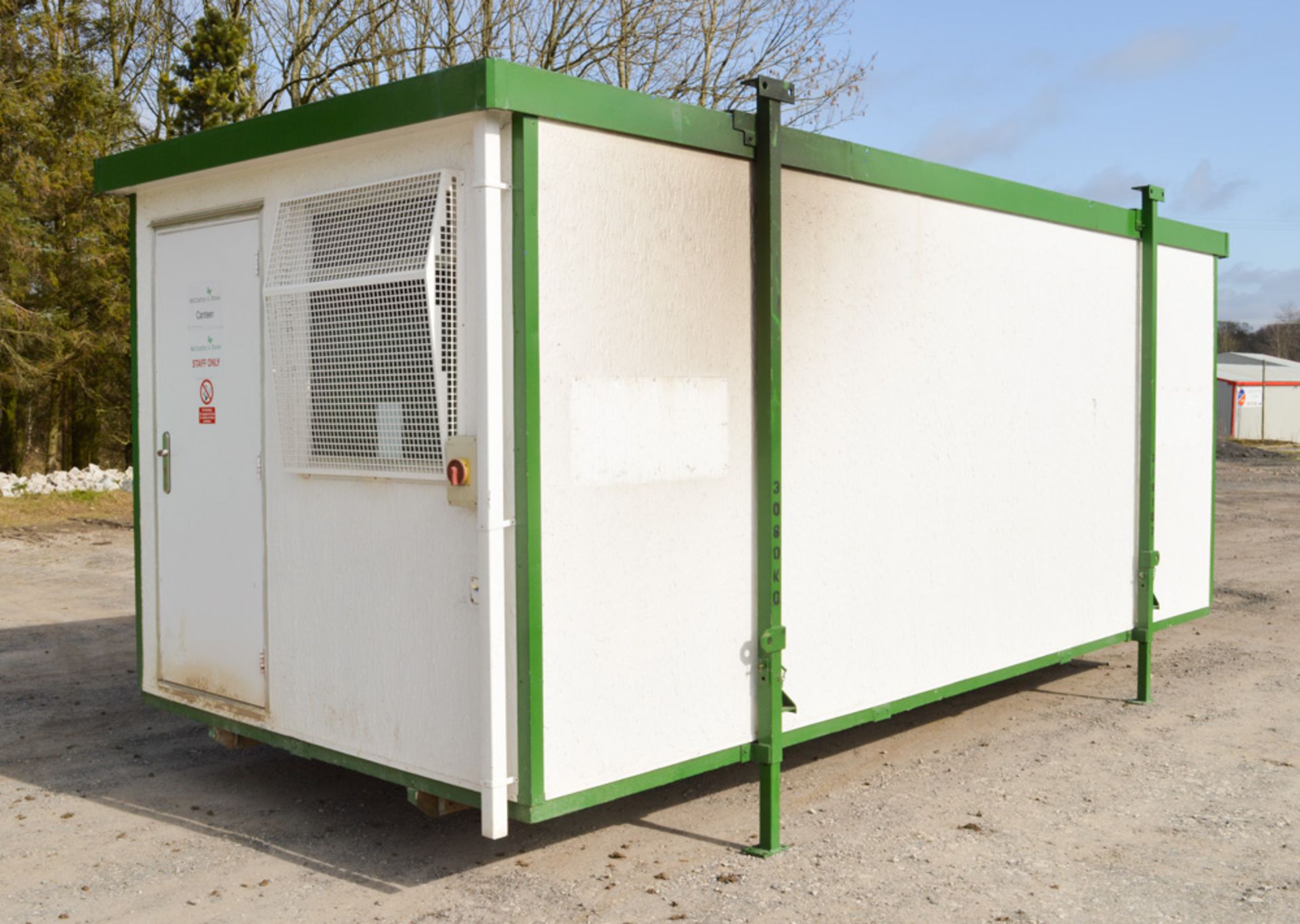 21 ft x 9 ft timber jack leg canteen unit comprising of 2 rooms (Canteen area & cloakroom) c/w keys