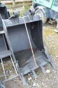 2 ft bucket to suit JCB 3CX New & unused