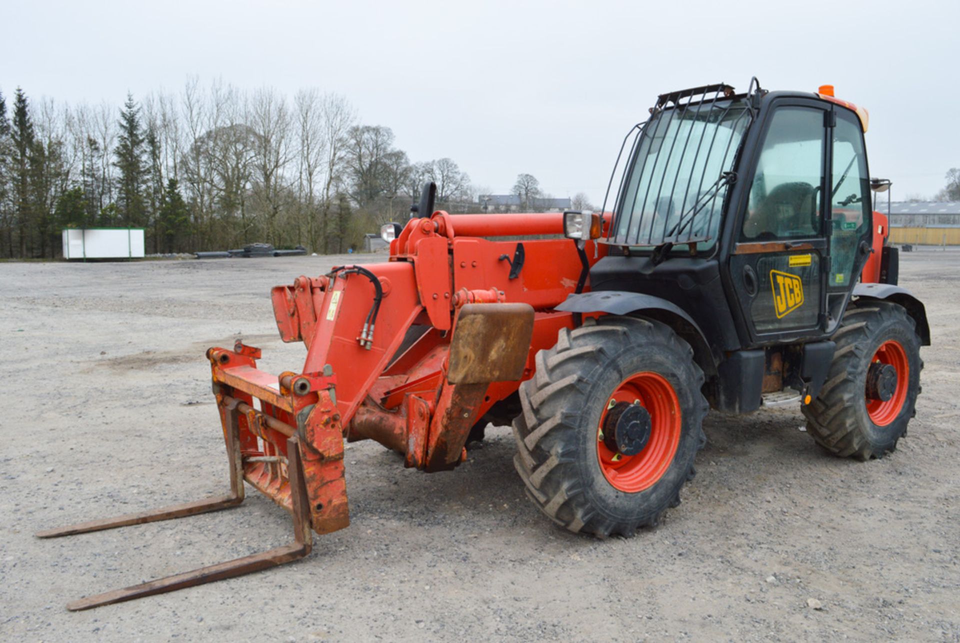 JCB 535-125 12.5 metre telescopic handler Year: 2008 S/N: 1425043 Recorded Hours: 5221 Rear camera