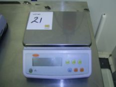 Inscale 1BW15 bench top electronic scale