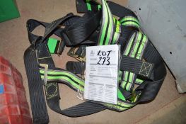 2 point safety harness A686662