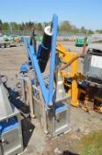 Al-Vac petrol driven fork mounted slab lifter