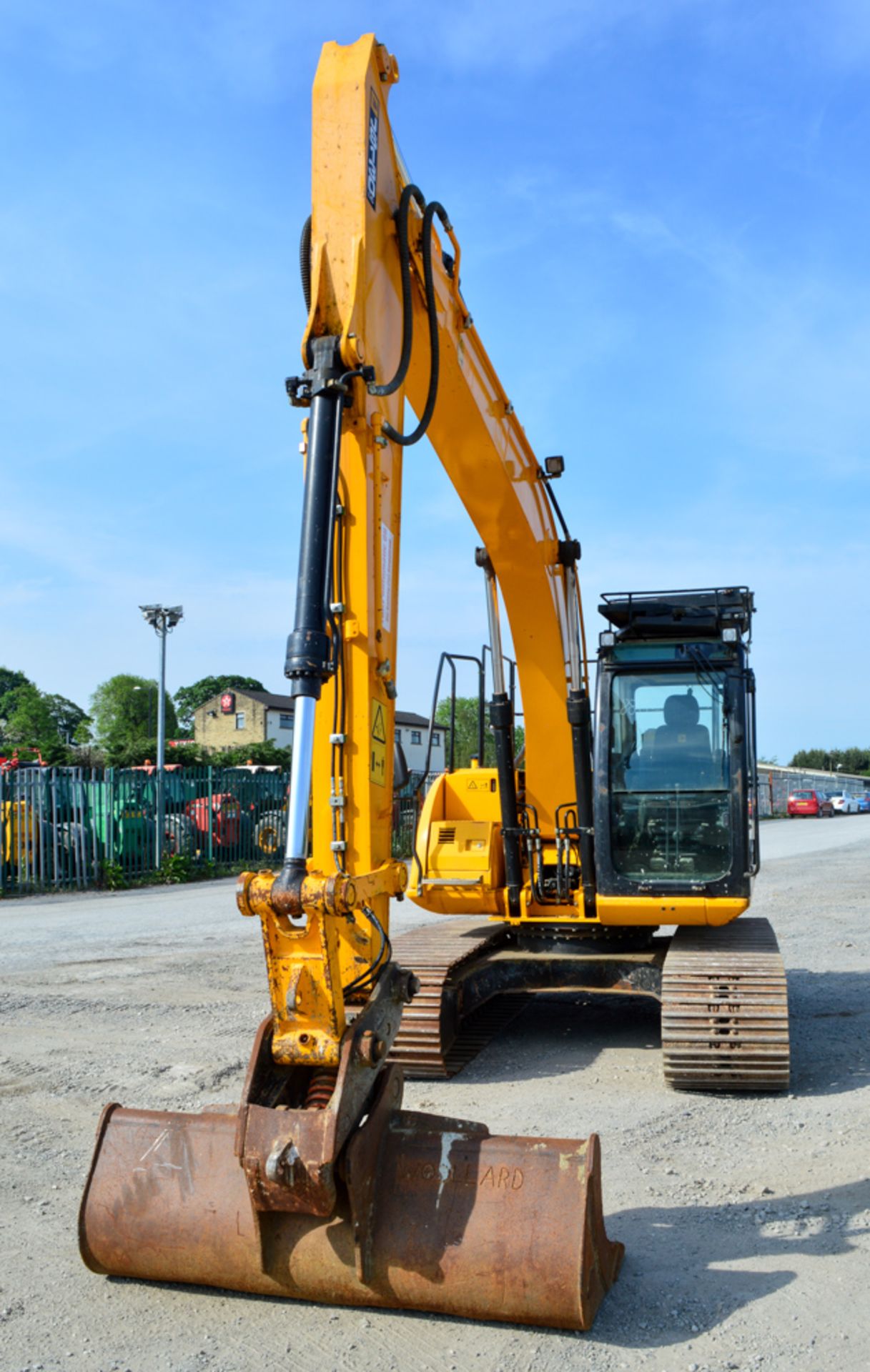 JCB JS130 LC 13 tonne steel tracked excavator Year: 2011 S/N: 1535643 Recorded Hours: 5695 bucket, - Image 10 of 14