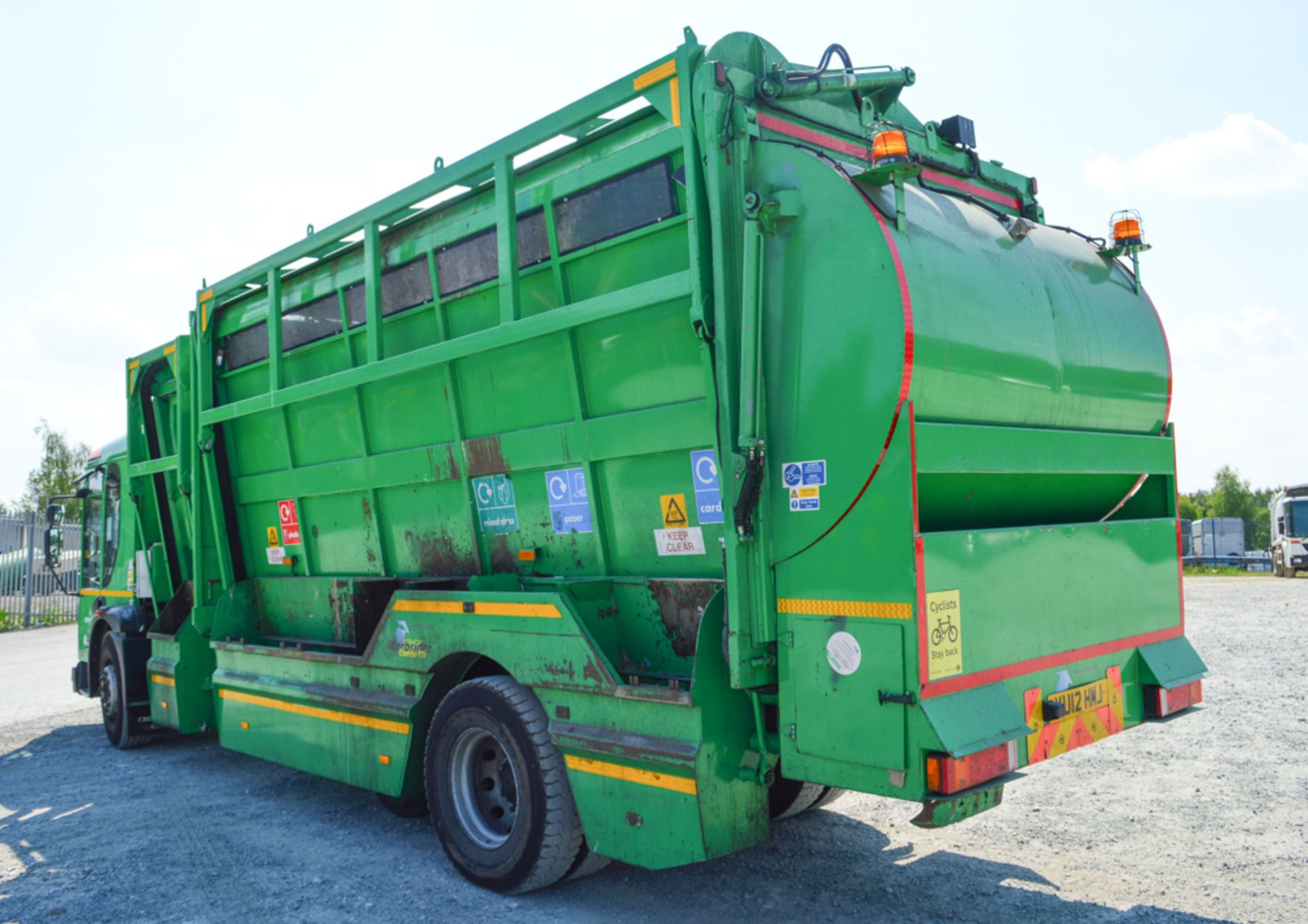 Dennis Elite 2 Euro 5 Kerbsider refuse lorry Registration Number: VU12 HMJ Date of Registration: - Image 3 of 8