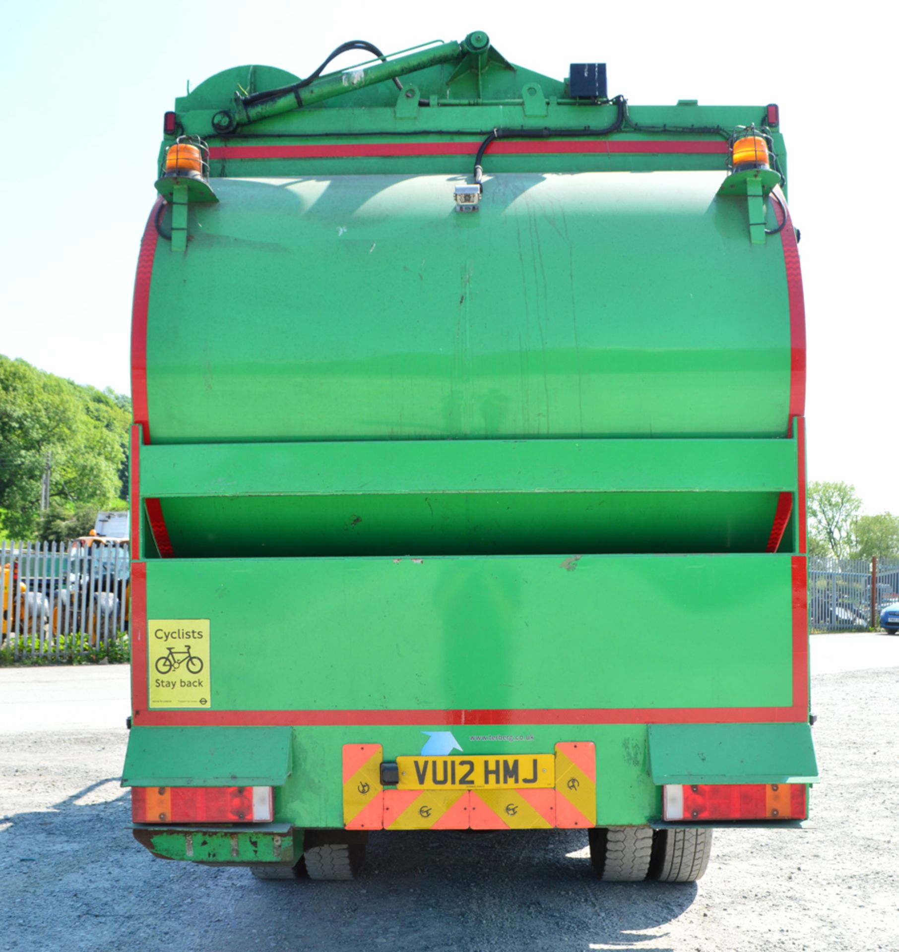 Dennis Elite 2 Euro 5 Kerbsider refuse lorry Registration Number: VU12 HMJ Date of Registration: - Image 6 of 8