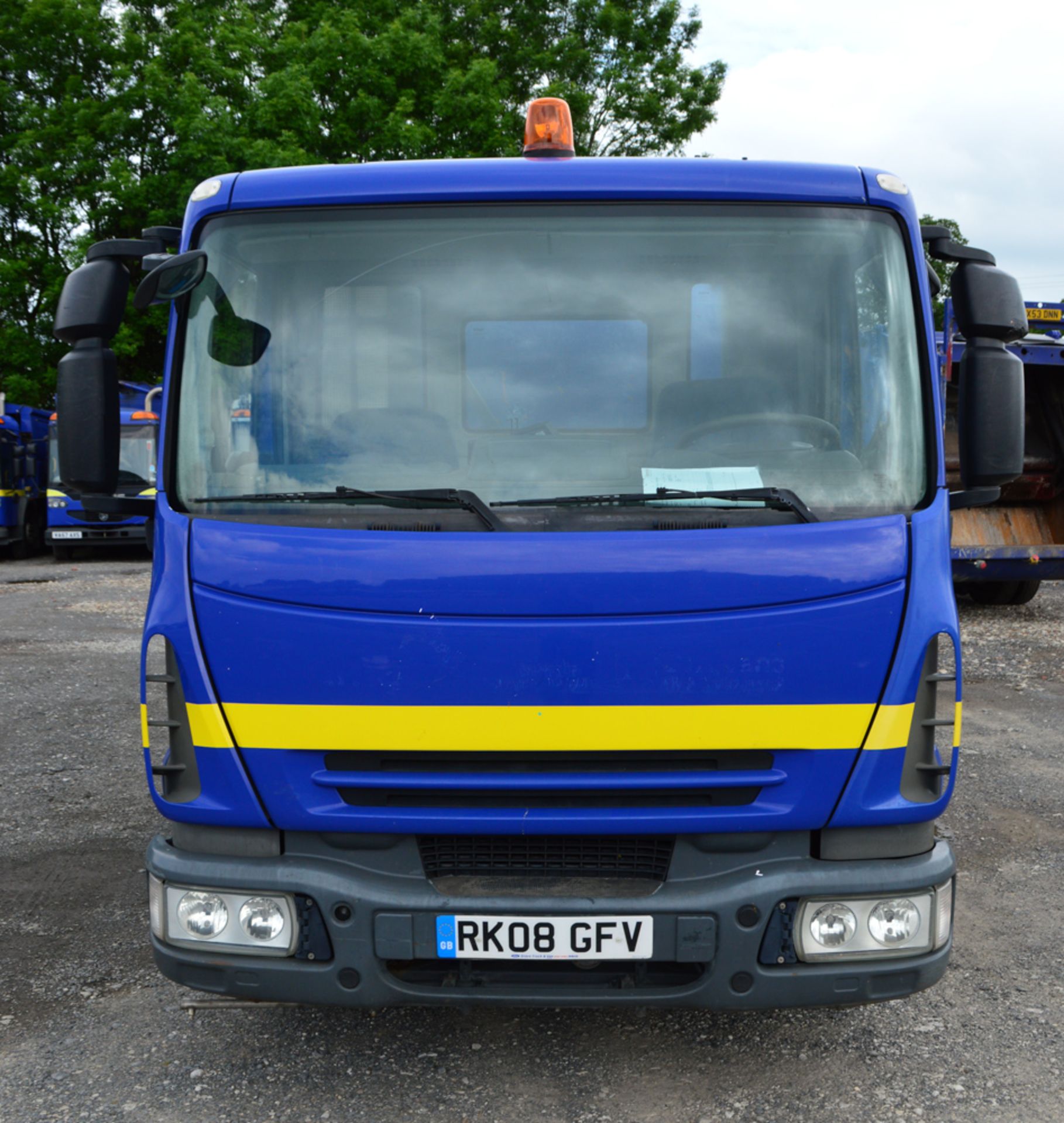 Iveco 7.5 tonne sweeper lorry Registration Number: RK08 GFV Date of Registration:01/07/2008 MOT - Image 5 of 8