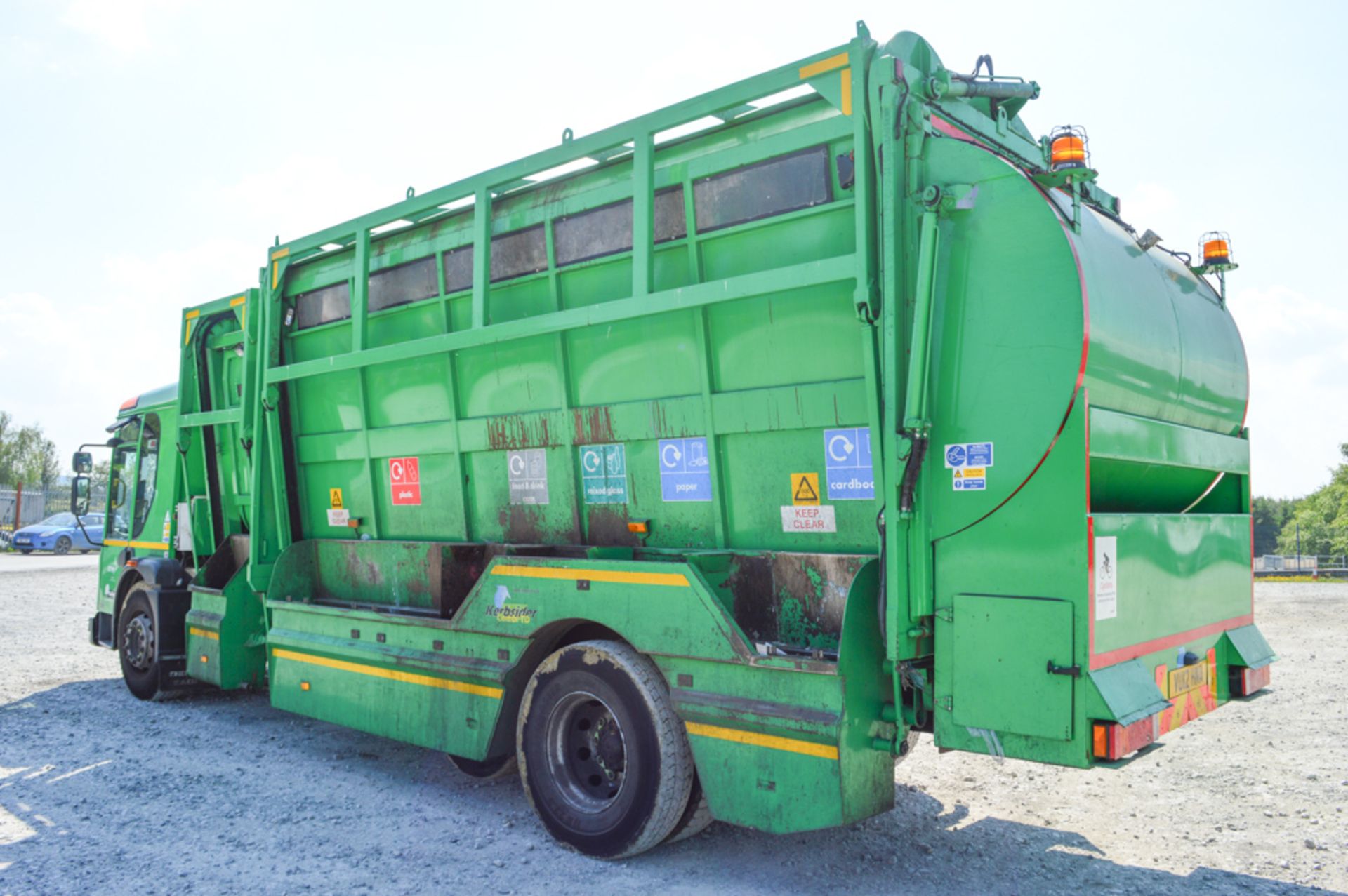 Dennis Elite 2 Euro 5 Kerbsider refuse lorry Registration Number: VU12 HNA Date of Registration: - Image 3 of 8