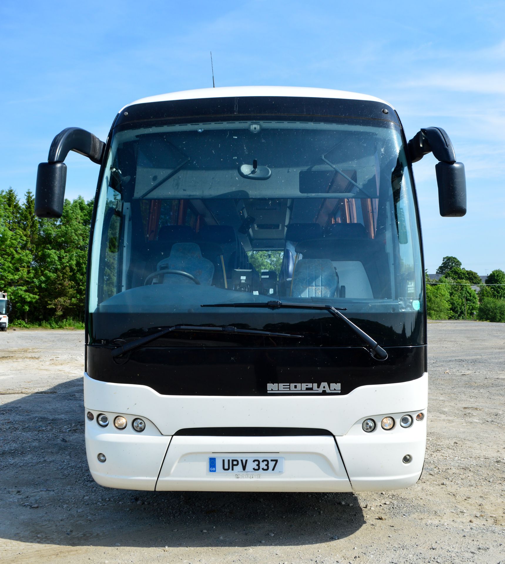 Neoplan Tourliner 49 seat luxury coach Registration Number: MJ11 KVG (UPV 337 has been retained) - Image 5 of 11