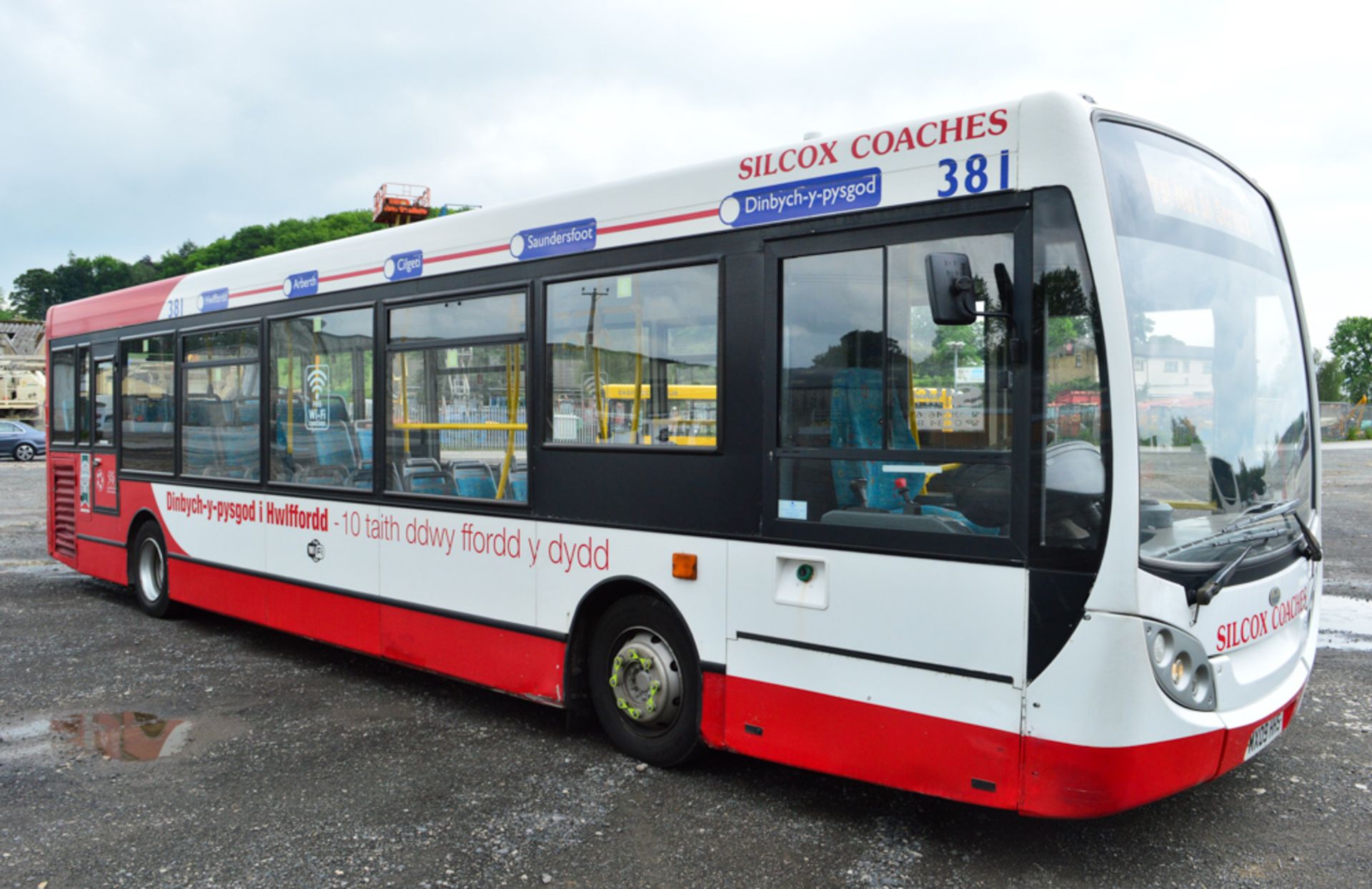 ADL Enviro 200 37 seat service bus Registration Number: MX09 HHS Date of registration: 01/05/2009 - Image 4 of 10