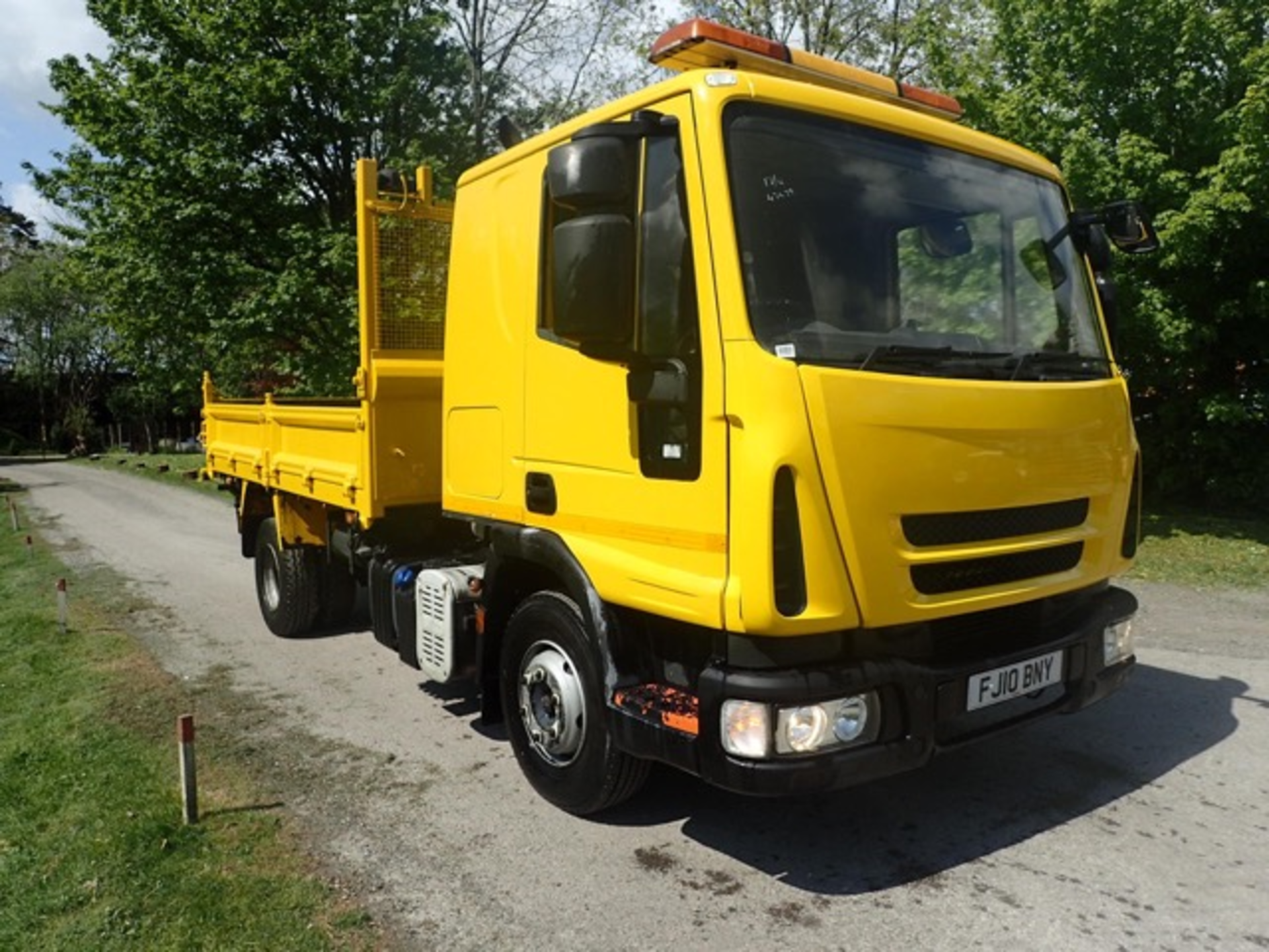 Iveco 75E16 7.5 tonne tipper Registration Number: FJ10 BNY Date of Registration: 24/06/2010 MOT