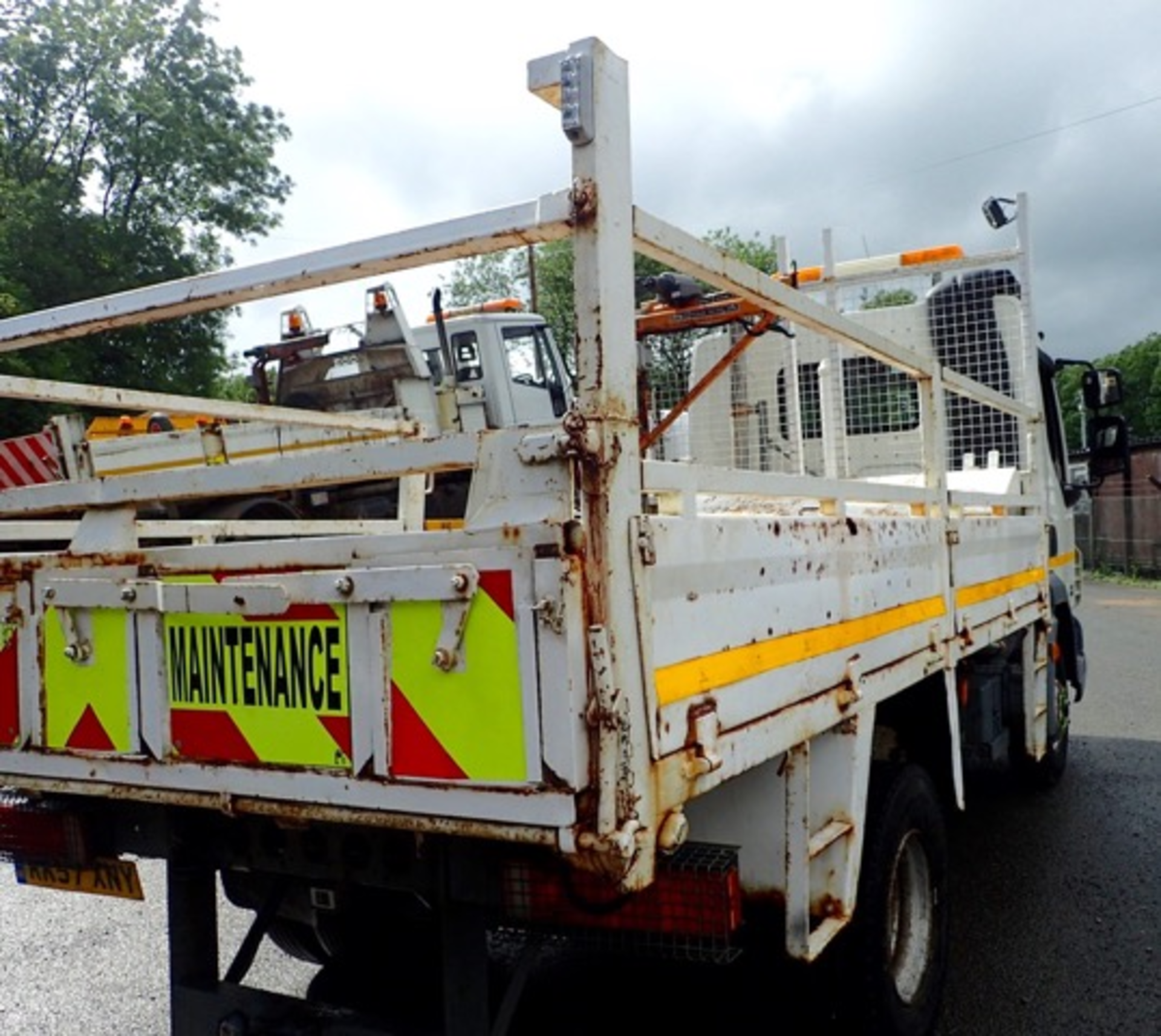 DAF LF 45-140 7.5 tonne tipper Registration Number: RK57 XNY Date of Registration: 28/11/2007 MOT - Image 5 of 10