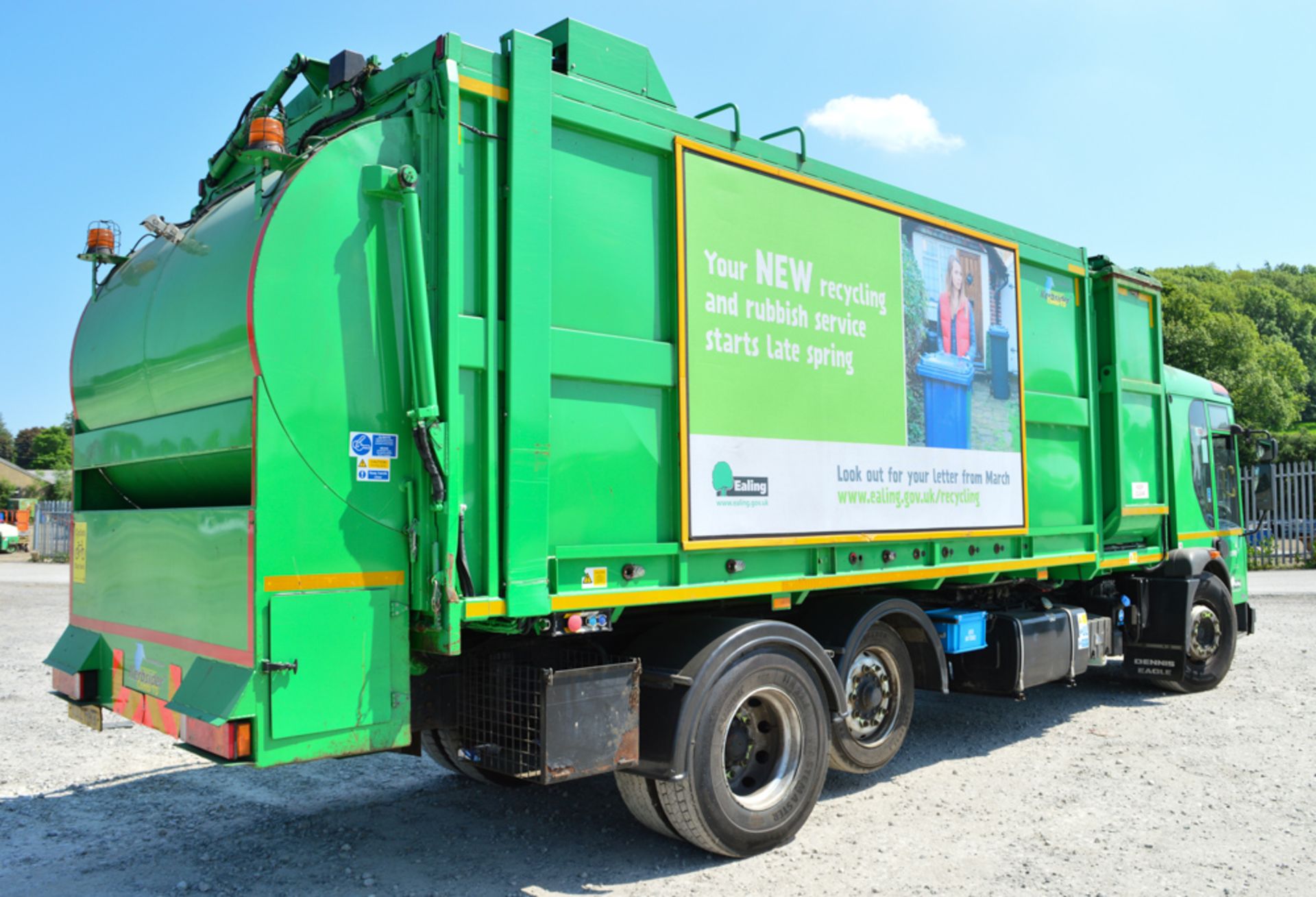 Dennis Elite 2 Euro 5 Kerbsider refuse lorry Registration Number: VU12 HNB Date of Registration: - Image 4 of 8