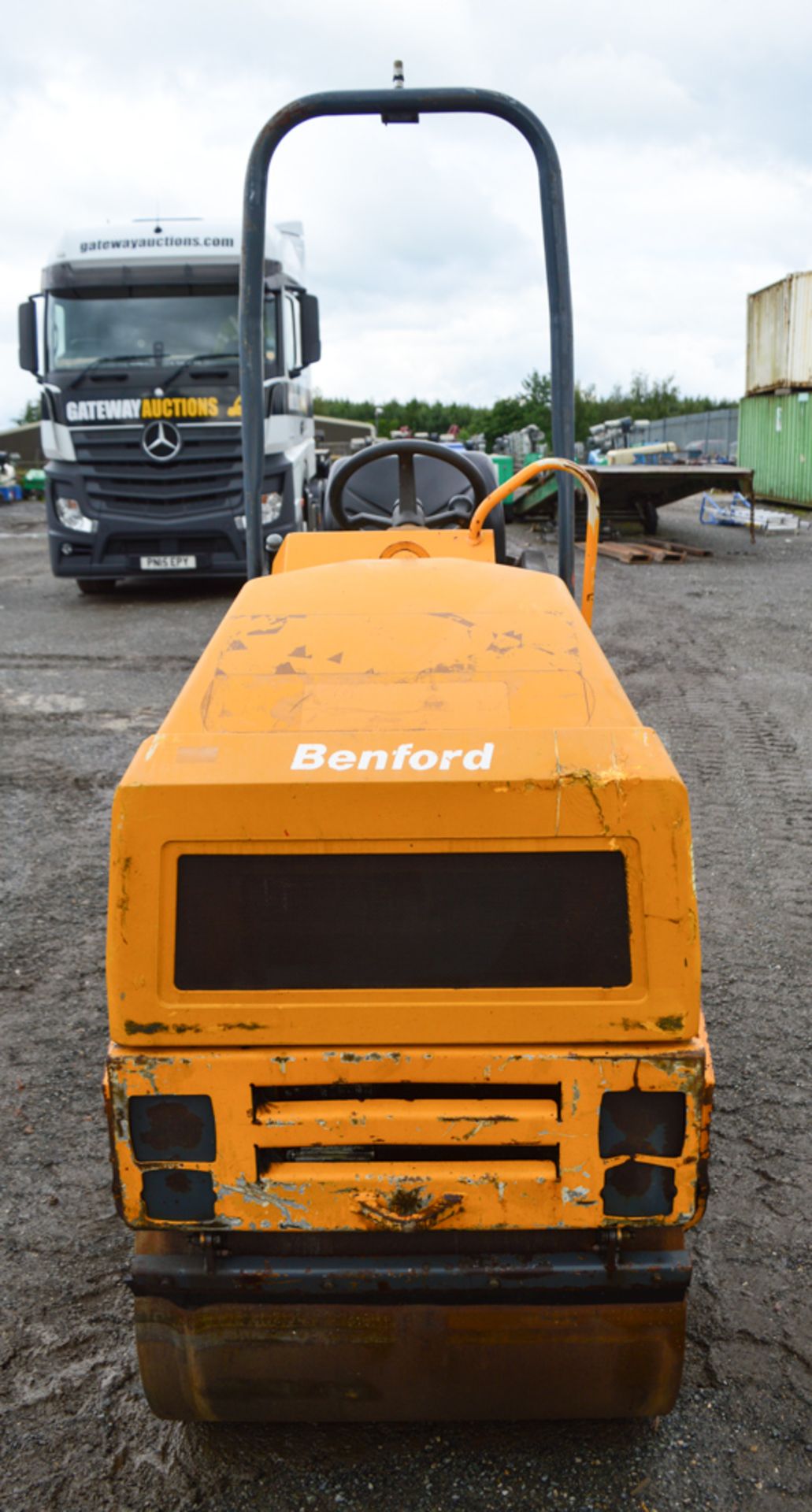 Benford Terex TV800 double drum ride on roller Year: 2001 S/N: E105HU111 Recorded Hours: 1998 ** - Image 5 of 9