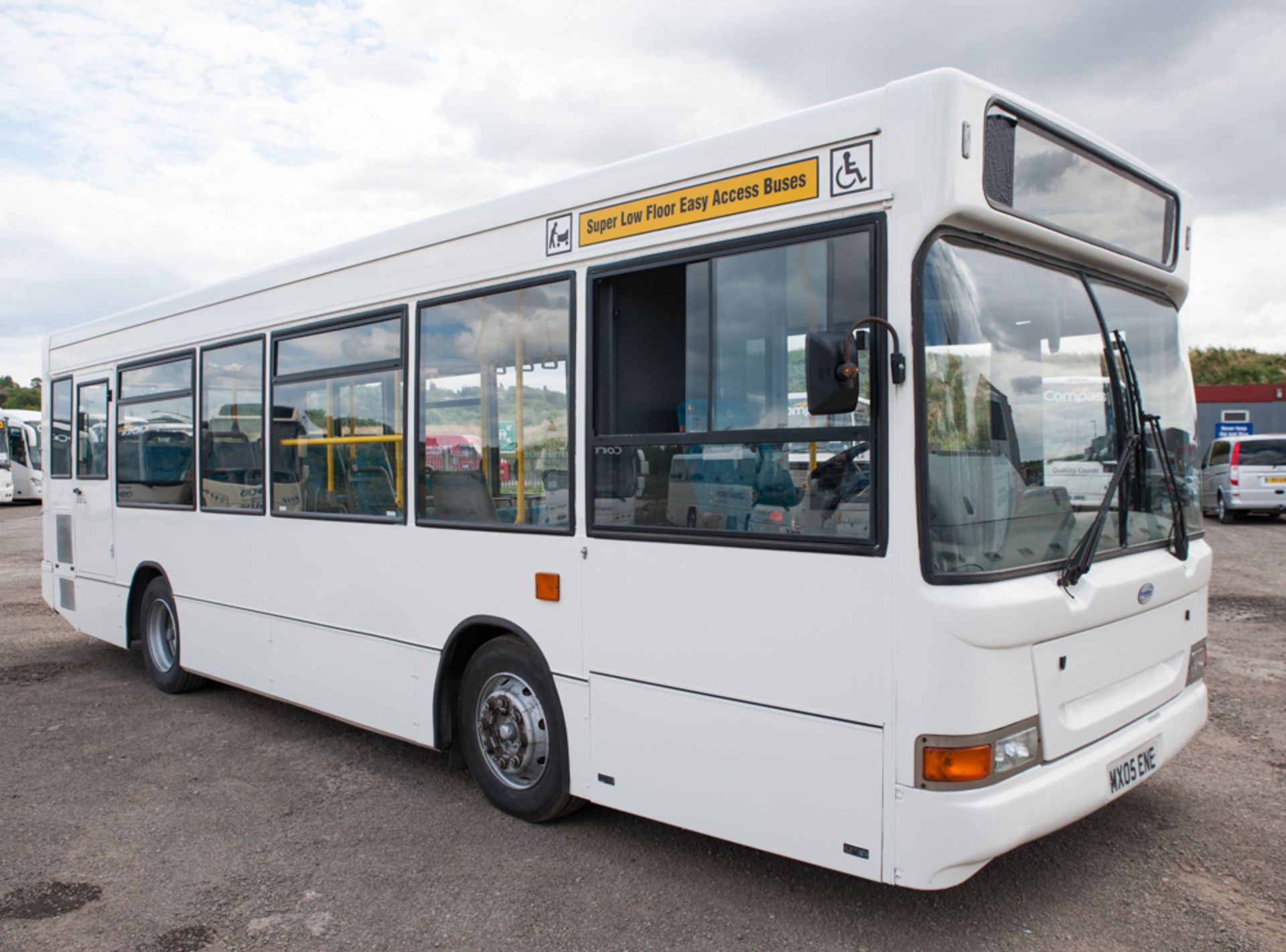 Dennis Dart 29 seat service bus Registration Number: MX05 ENE Date of Registration: 01/03/2005 MOT - Image 4 of 9