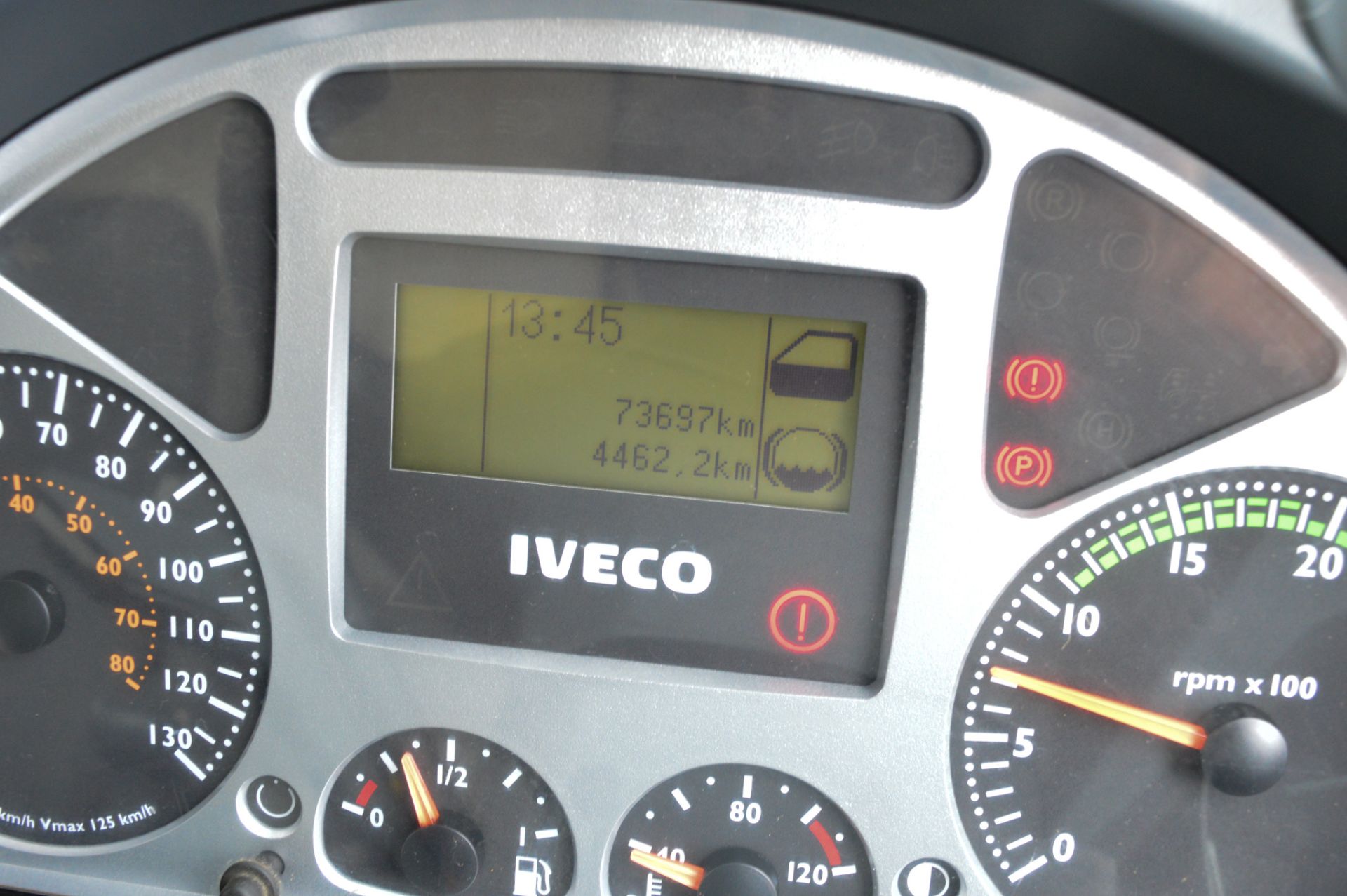 Iveco 7.5 tonne tipper lorry Registration Number: FJ55 KOA Date of Registration: 06/10/2005 MOT - Image 8 of 8