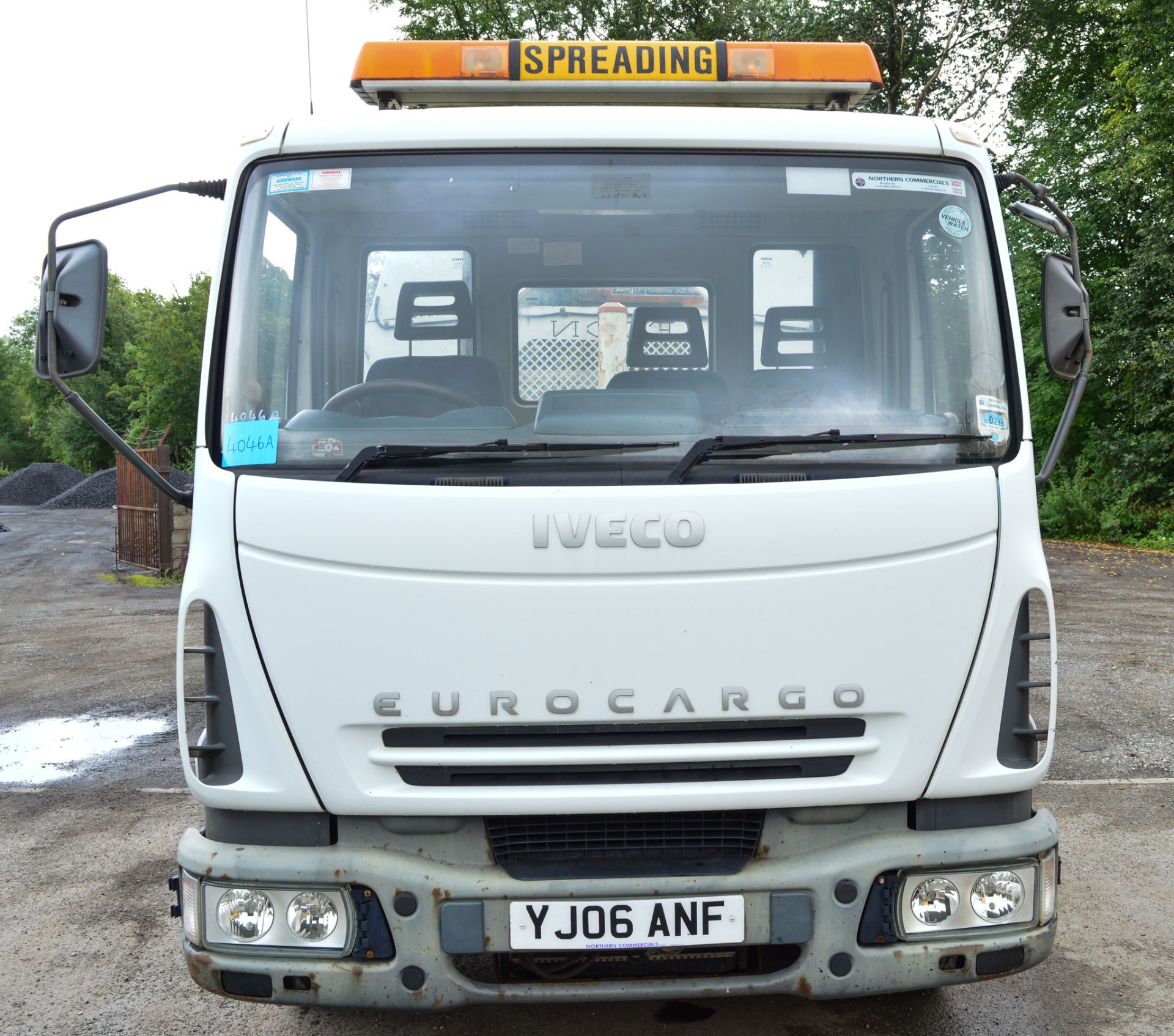 Iveco Eurocargo 75E17 7.5 tonne tipper lorry Registration Number: YJ06 ANF Date of Registration: - Image 5 of 8