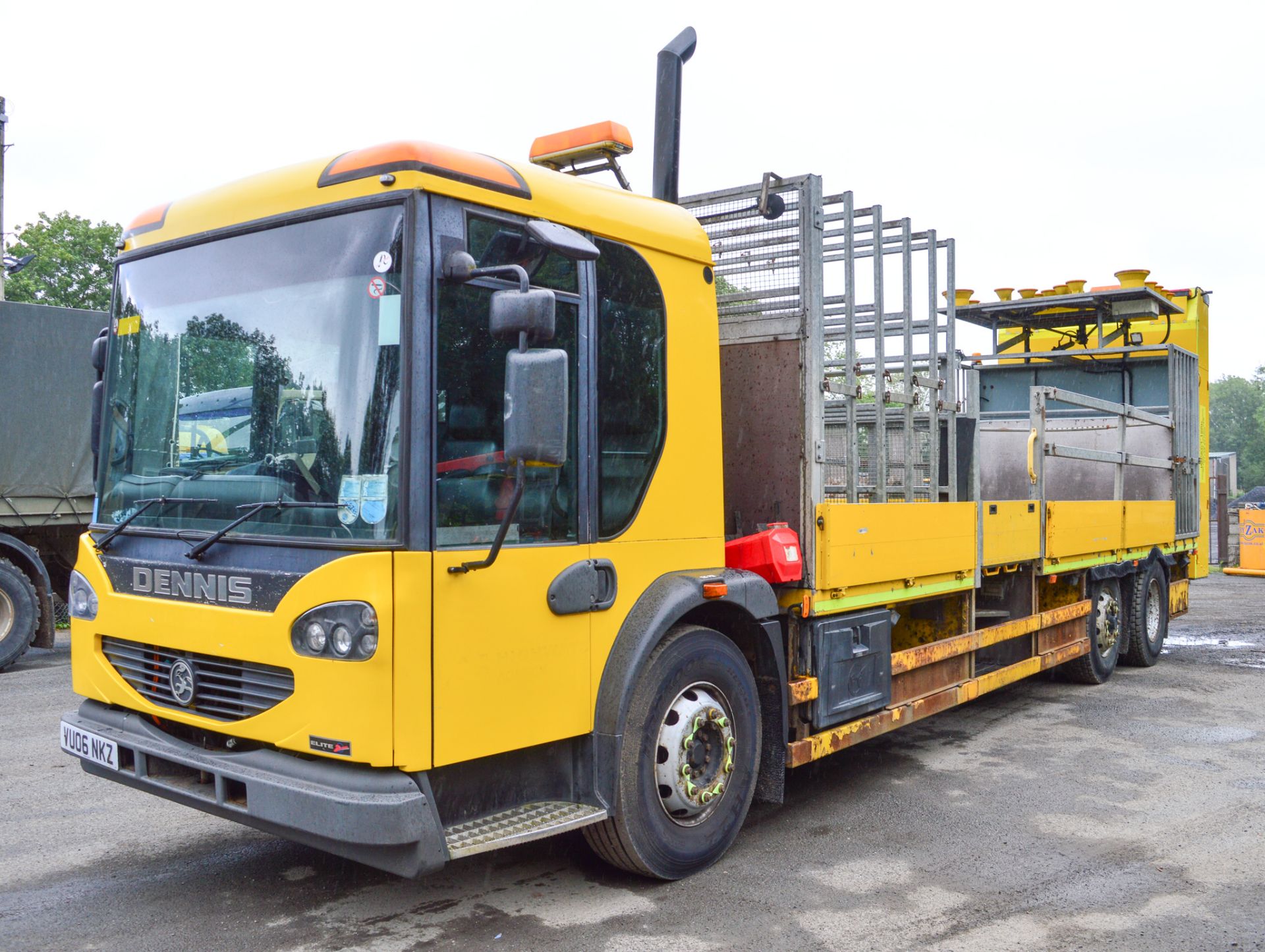 Dennis Elite 26.290 6x2 26 tonne traffic management lorry Registration Number: VU06 NKZ Date of - Image 2 of 8