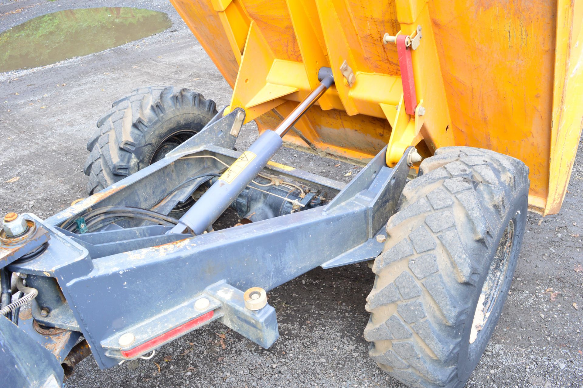 Terex 3 tonne straight skip dumper Year: 2011 S/N: EB3NJ2351 Recorded Hours: 1296 4000A - Image 8 of 12