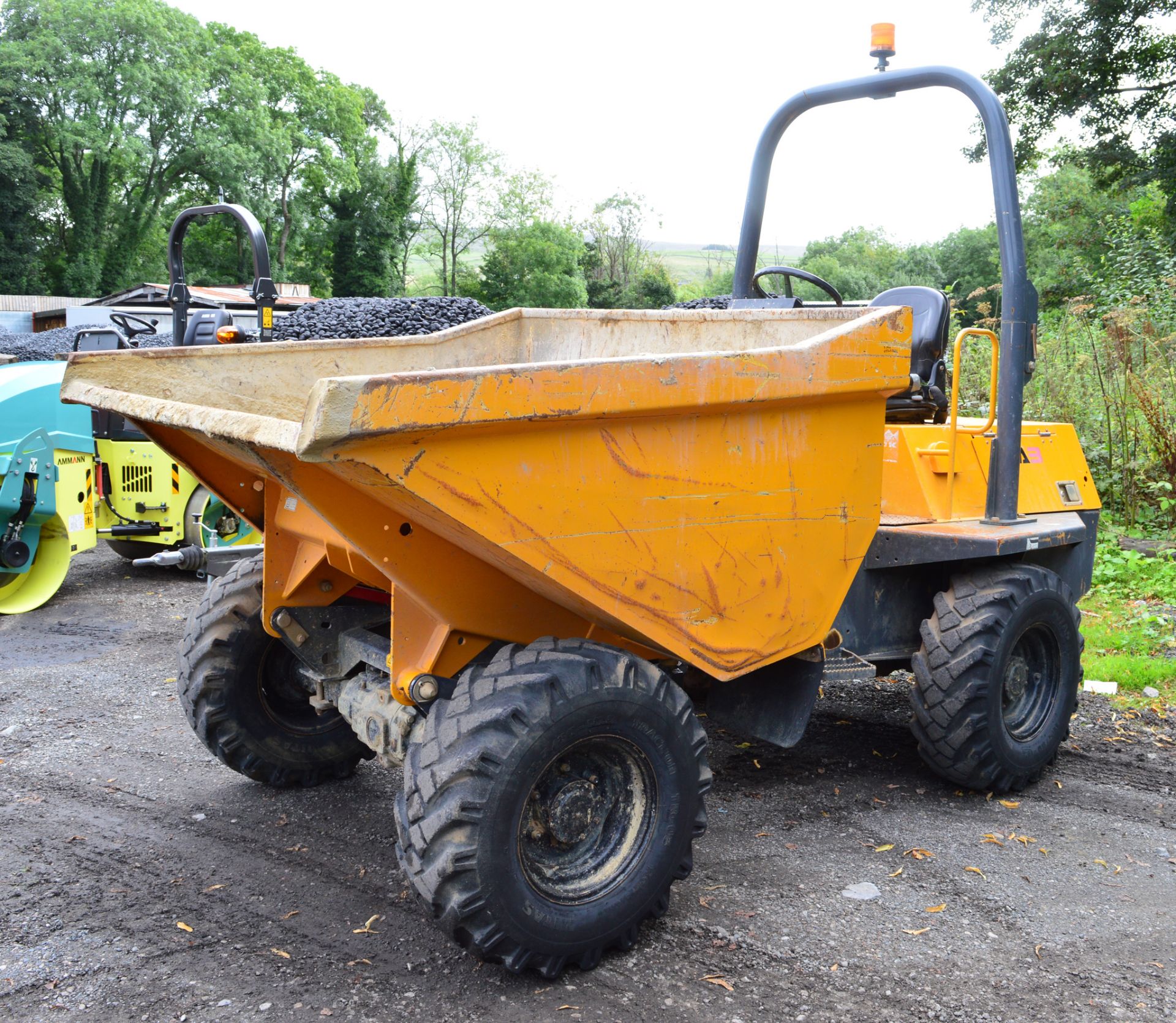 Terex 3 tonne straight skip dumper Year: 2011 S/N: EB3NJ2351 Recorded Hours: 1296 4000A - Image 2 of 12