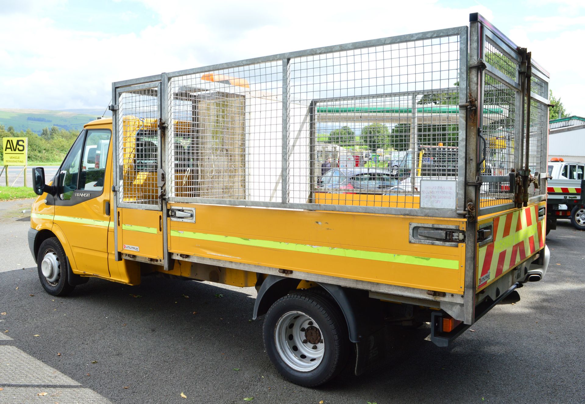 Ford Transit pick up dropside Registration Number: HG10 EUO Date of Registration: 28/05/2010 MOT - Image 3 of 7