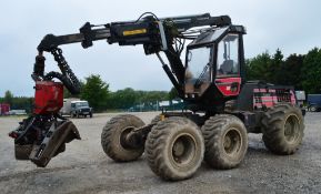 Valmet 911 6 wheel drive harvester Year: 1999 S/N: 2310 Recorded Hours: Not displayed (Clock blank)