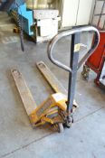 Warrier hydraulic pallet truck