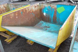 Contact 1250 kg steel tipping skip