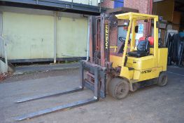 Hyster S5.5D XMS gas powered 5.5 tonne fork lift truck Year: 2003 S/N: E004V03090A Recorded Hours: