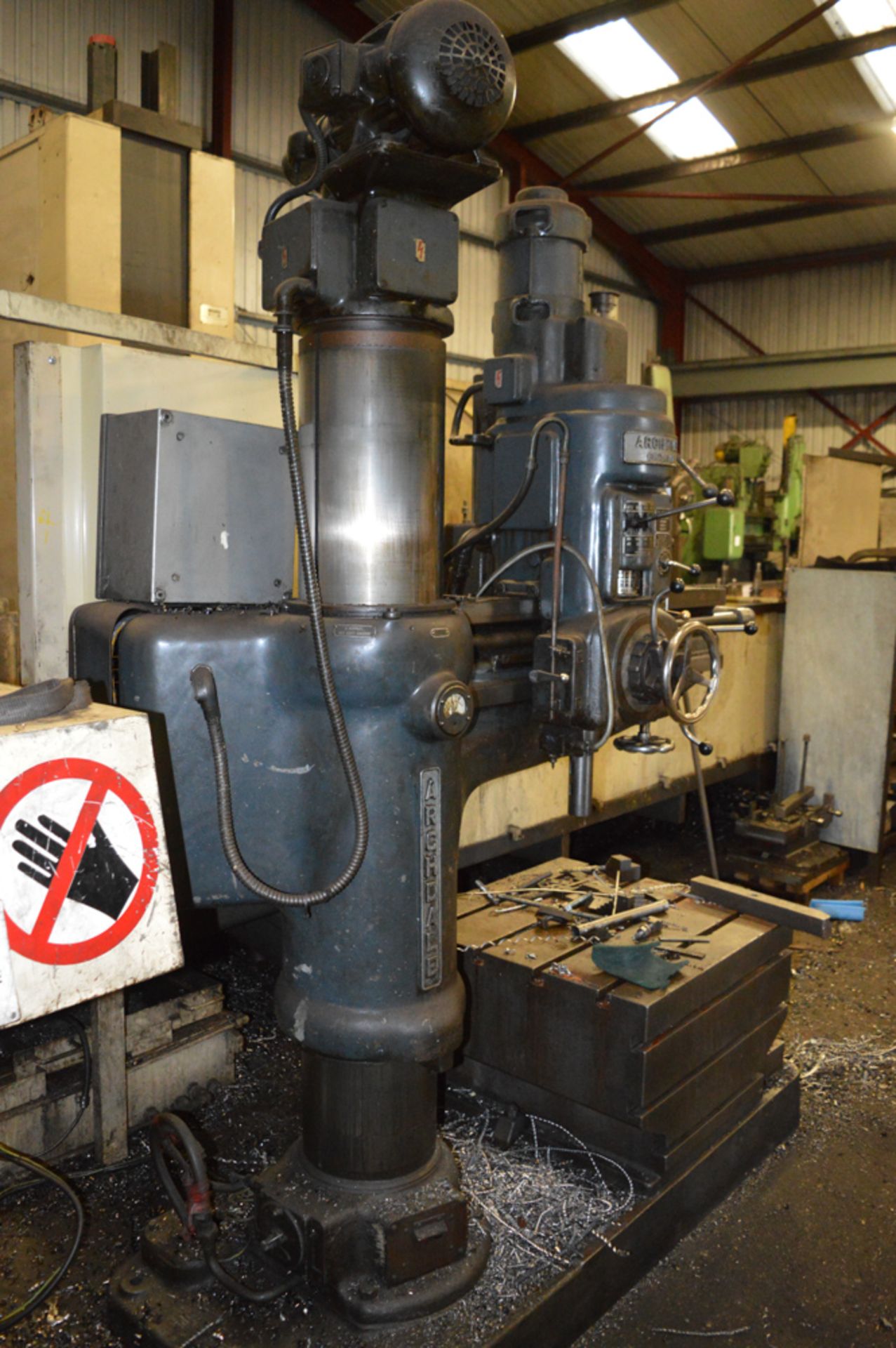 Archdale radial arm drill S/N: RD12392 c/w 30 inch x 30 inch bed - Image 2 of 2