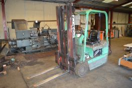 Caterpillar F30 battery electric fork lift truck S/N: 5CB3039 **This lot will be retained to the