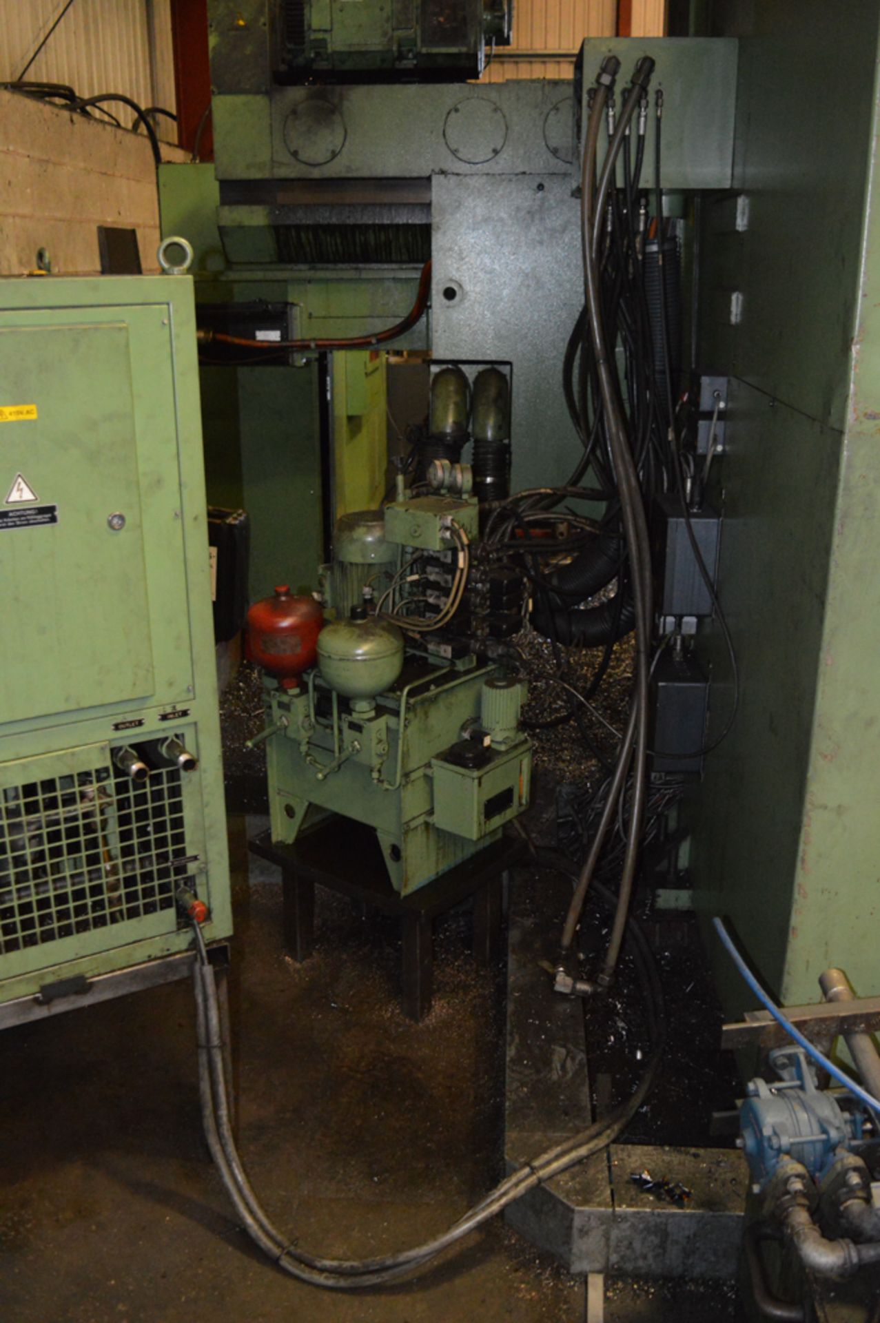 SHW UF6 CNC bed type milling machine Year: 1988 S/N: 6118 c/w GE Mark Century controls & 3000mm x - Image 7 of 8